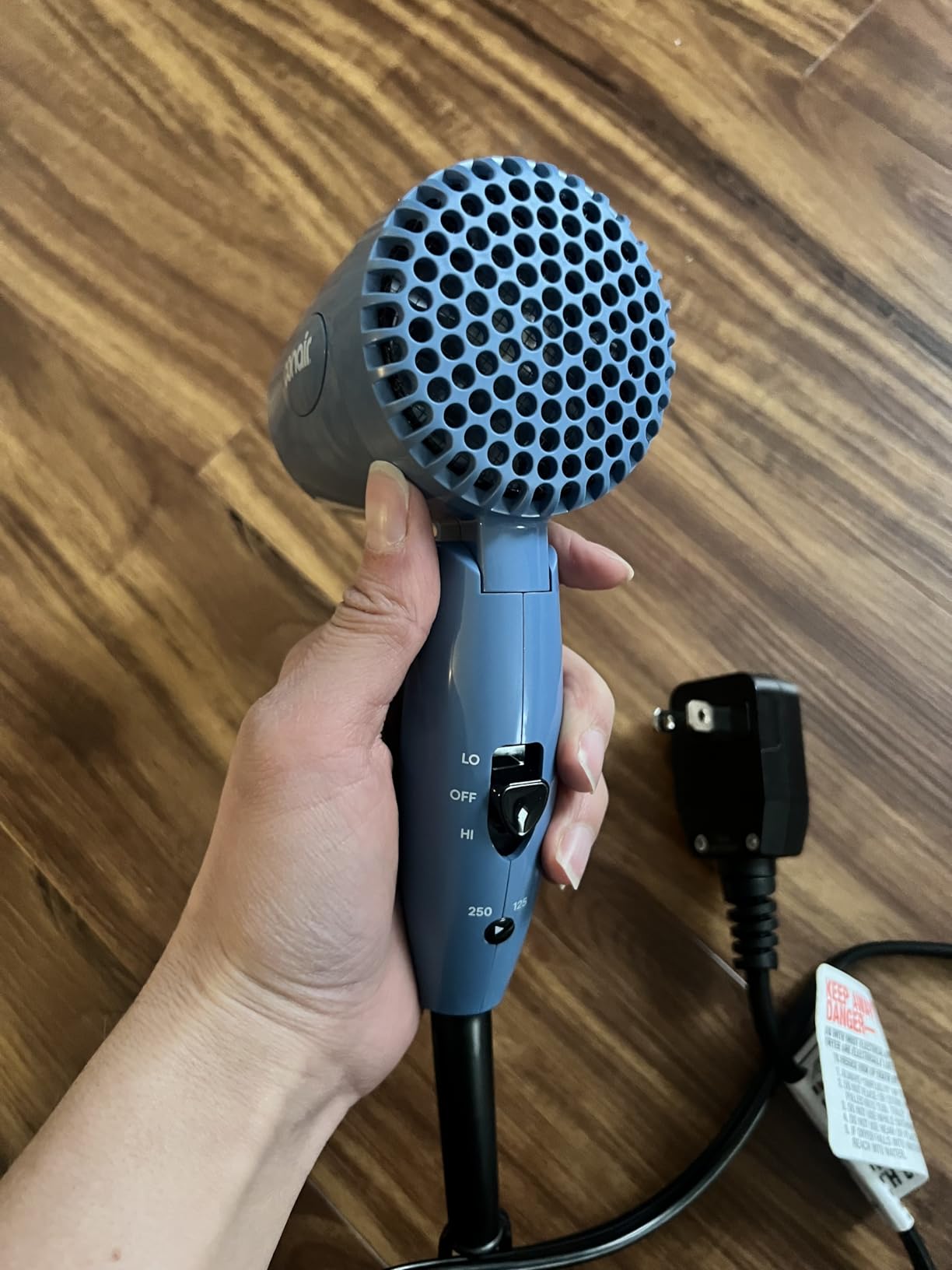 Conair Dual Voltage Hair Dryer, Compact Folding Handle Design, 1600W customer photo 2