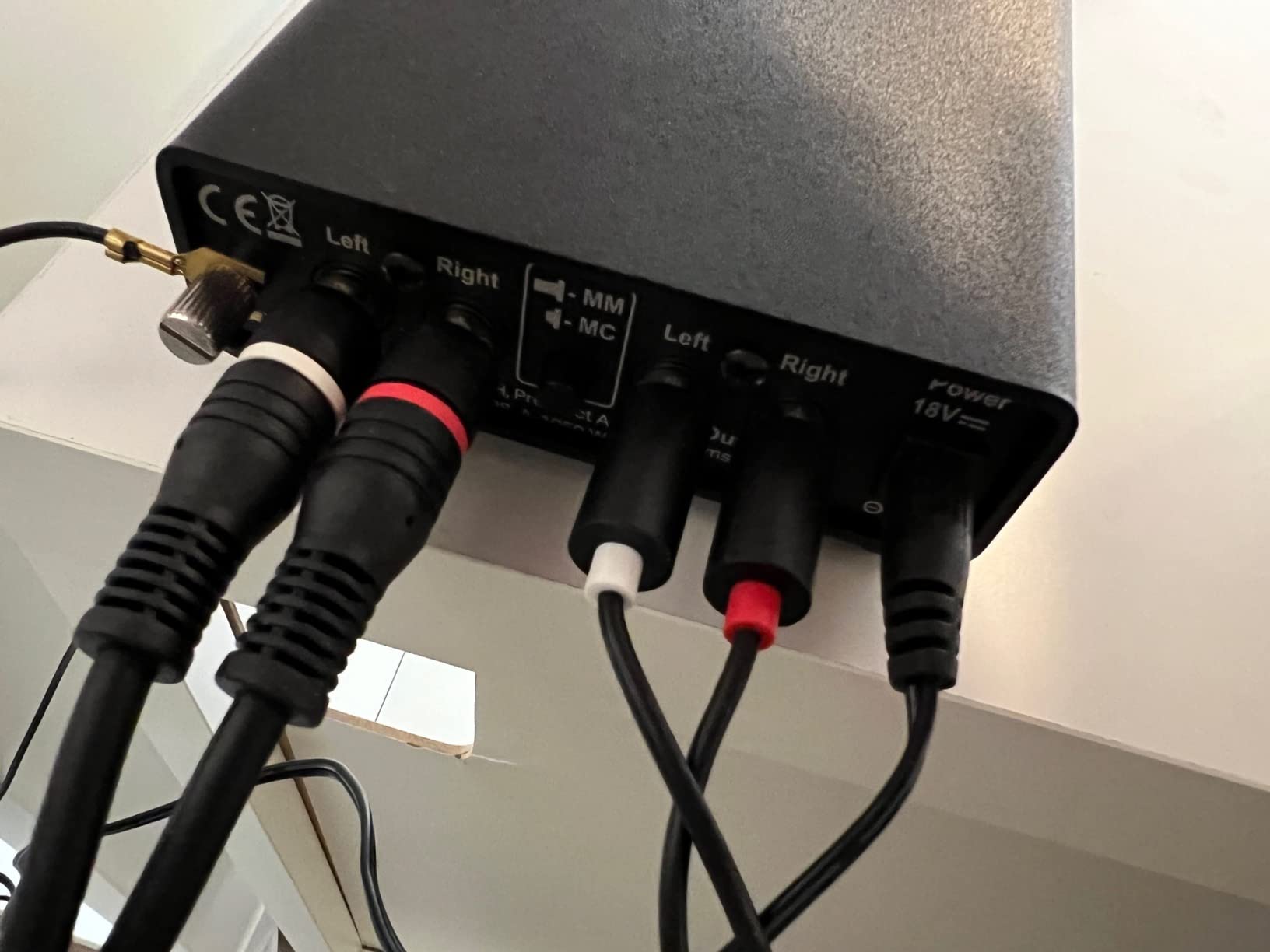 Project Audio Phono Box DC 2Channel MM/MC Phono Preamp with Line Output (Black) customer photo 2