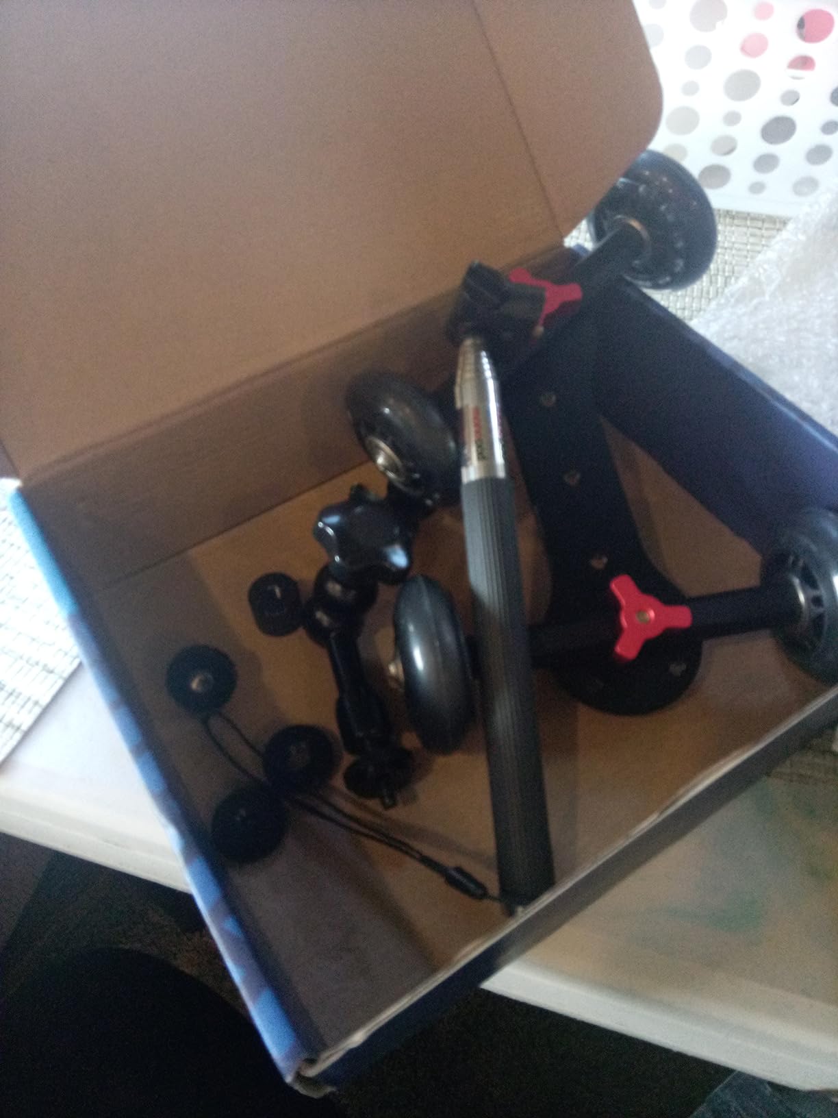 Vidpro SK-22 Professional Skater Dolly - Rolling Slider for DLSR Cameras & Camcorders Ideal for Low-Level Shooting & Panning 25 Lbs Capacity Smooth Rubber Wheels 7 Mounting Points & Extendable Handle customer photo 1
