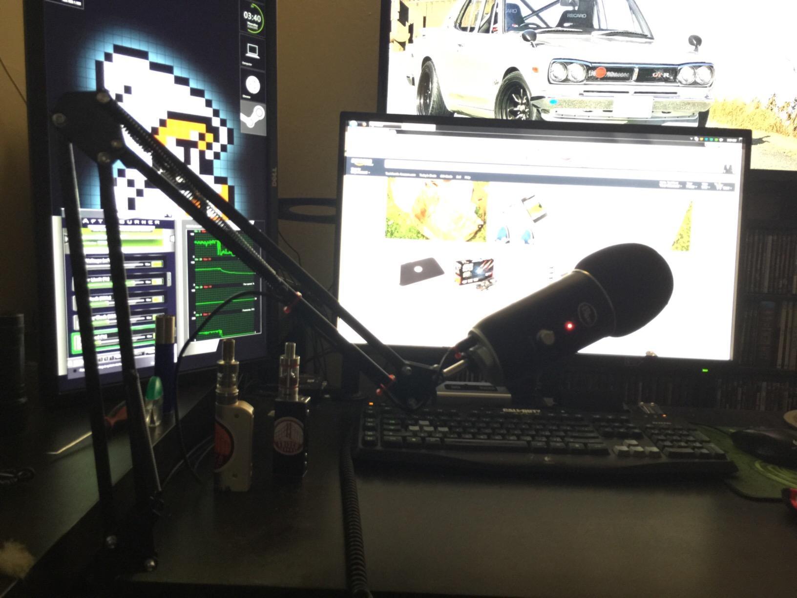 NEEWER Microphone Arm Stand, Suspension Boom Scissor Mic Arm Stand customer photo 2