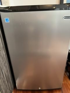 Whynter Upright Freezer 2.1 Cu Ft Lock, Mini Freezer, Stainless CUF-210SS customer photo 1