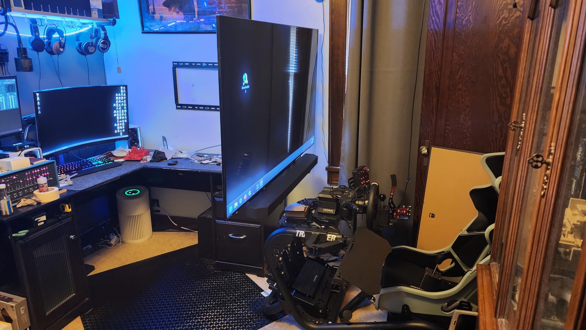 Mounting Dream Full Motion TV Wall Mount for 32-70 Inch TVs up to 110lbs customer photo 2