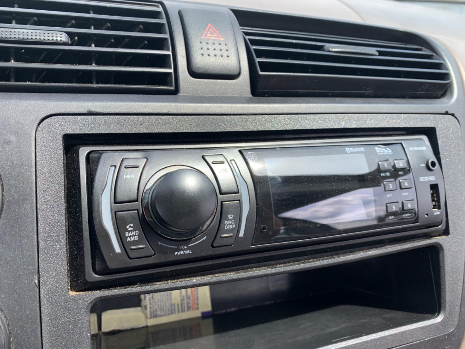 BOSS Audio Systems 616UAB Single DIN Bluetooth Car Stereo, No DVD, USB customer photo 1