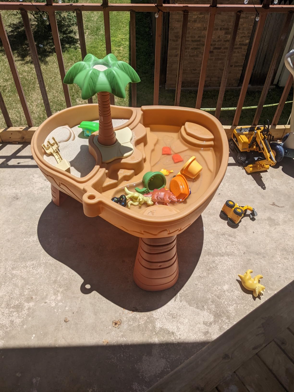 Step2 Dino Dig Sand and WaterTable, Kids Activity Sensory Playset, Summer Outdoor Toys, 7 Piece Water Toy Accessories, For Toddlers 2-5 Years Old customer photo 2