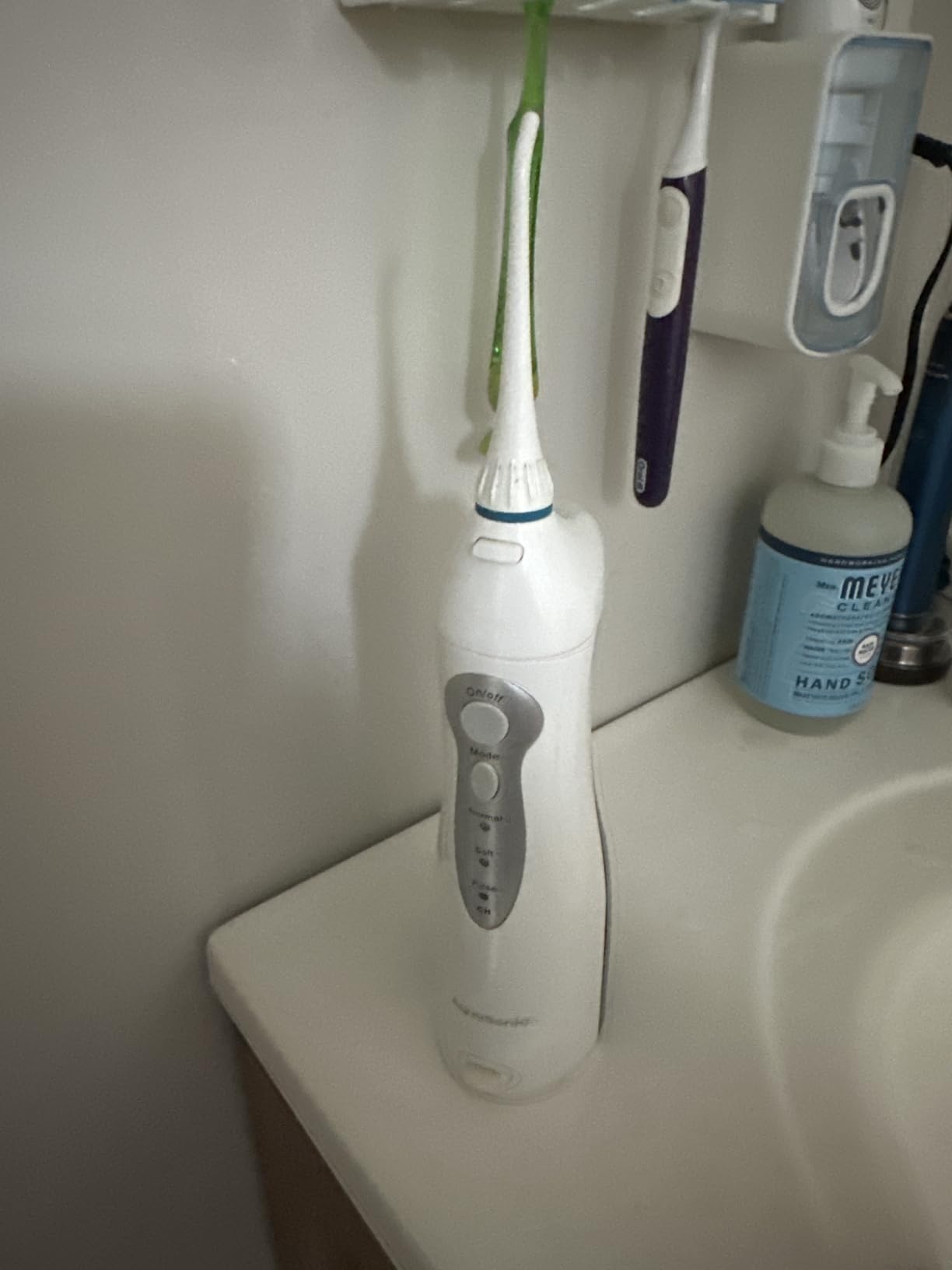 AquaSonic Aqua Flosser Water Flosser, ADA Accepted, White customer photo 1