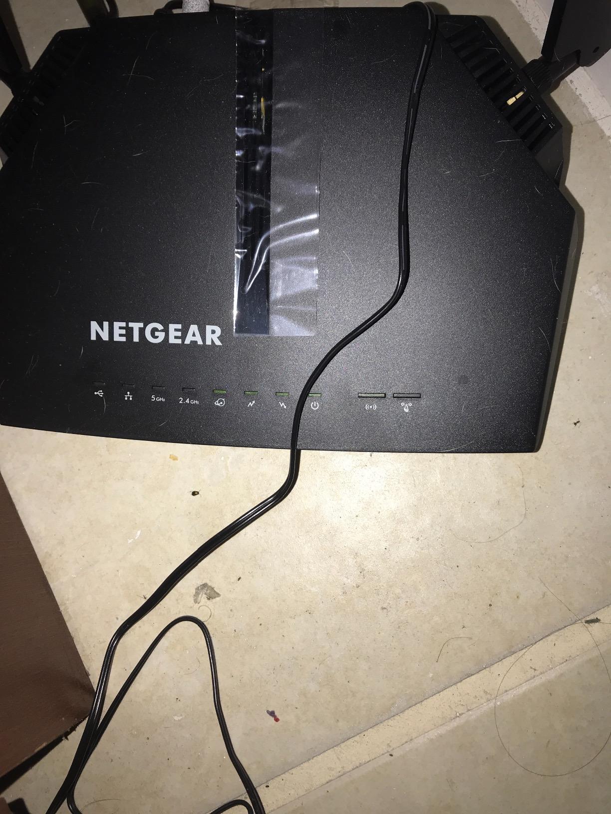 NETGEAR Cable Modem WiFi Router Combo C6220 - Compatible with All Cable Providers Including Xfinity by Comcast, Spectrum, Cox | for Cable Plans Up to 200 Mbps | AC1200 WiFi Speed | DOCSIS 3.0 customer photo 2