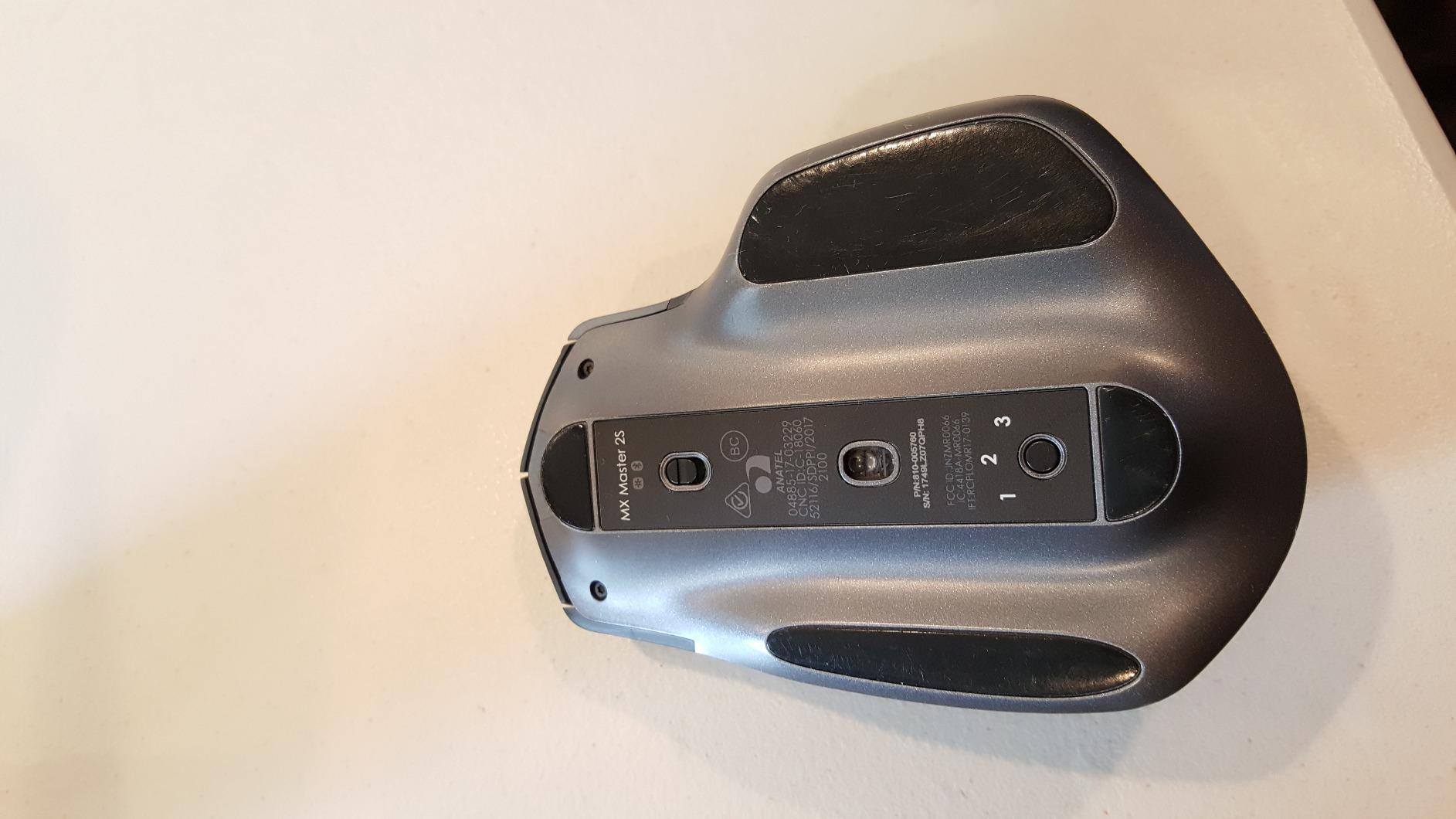 Logitech MX Master 2S Bluetooth Edition Wireless Mouse, Multi-Surface, Hyper-Fast Scrolling, Ergonomic, Rechargeable, Connects Up to 3 Mac/PC Computers,Color-Graphite. customer photo 1