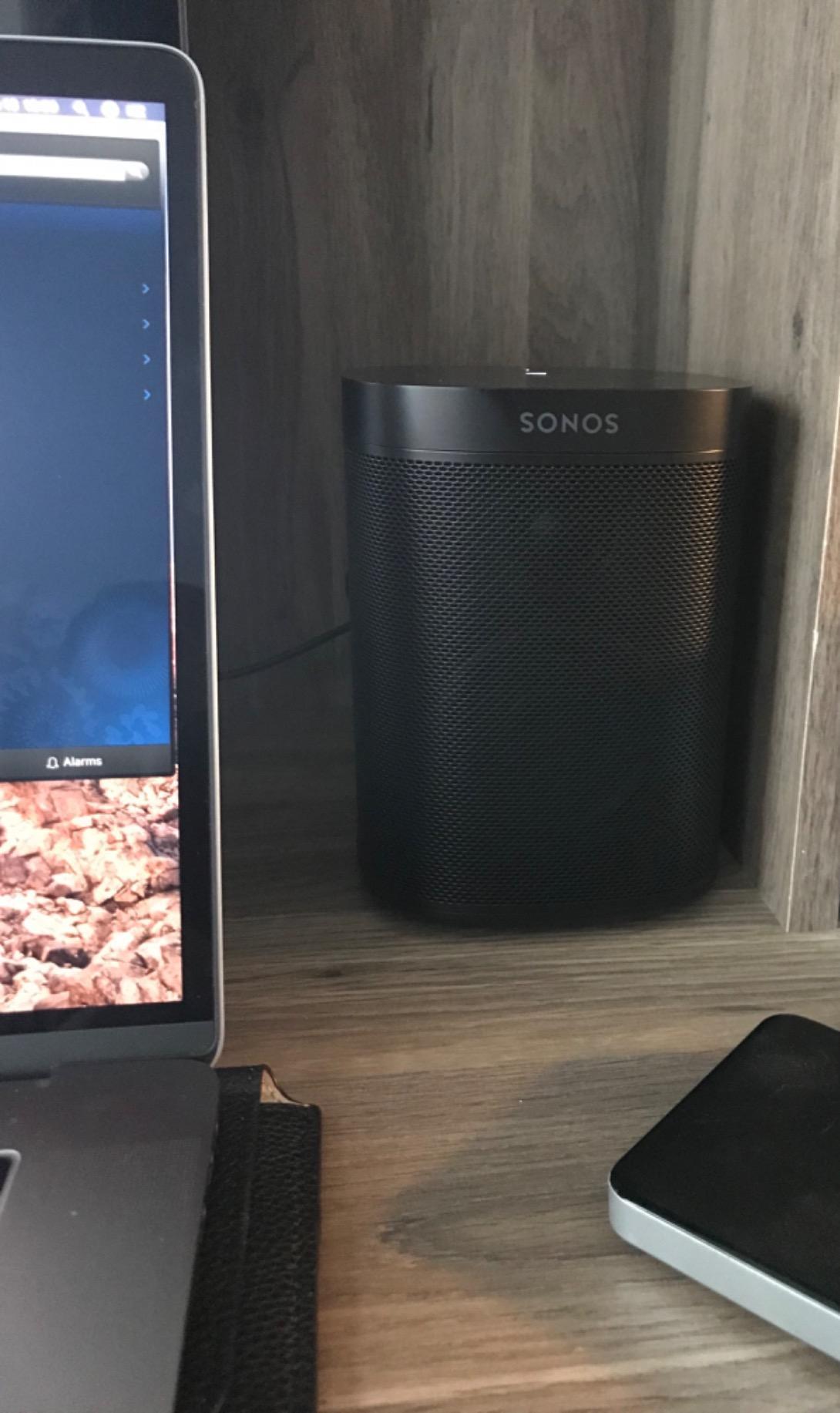 Sonos One (2017) - White customer photo 2