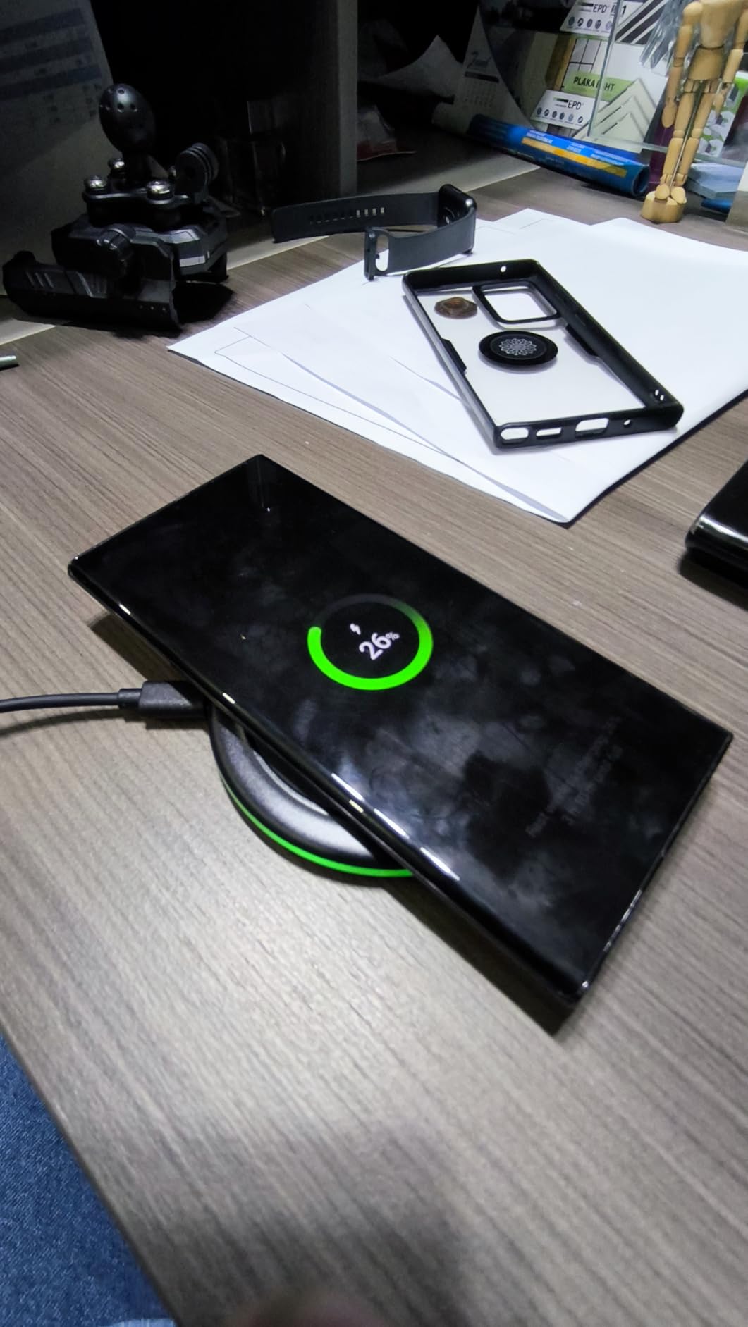Yootech Wireless Charger,10W Max Wireless Charging Pad(No AC Adapter) customer photo 1
