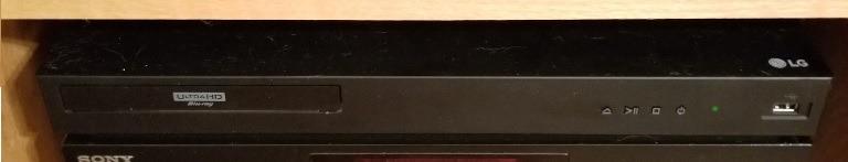 LG UBK80 4K Ultra-HD Blu-ray Player with HDR Compatibility (2018), Black customer photo 1