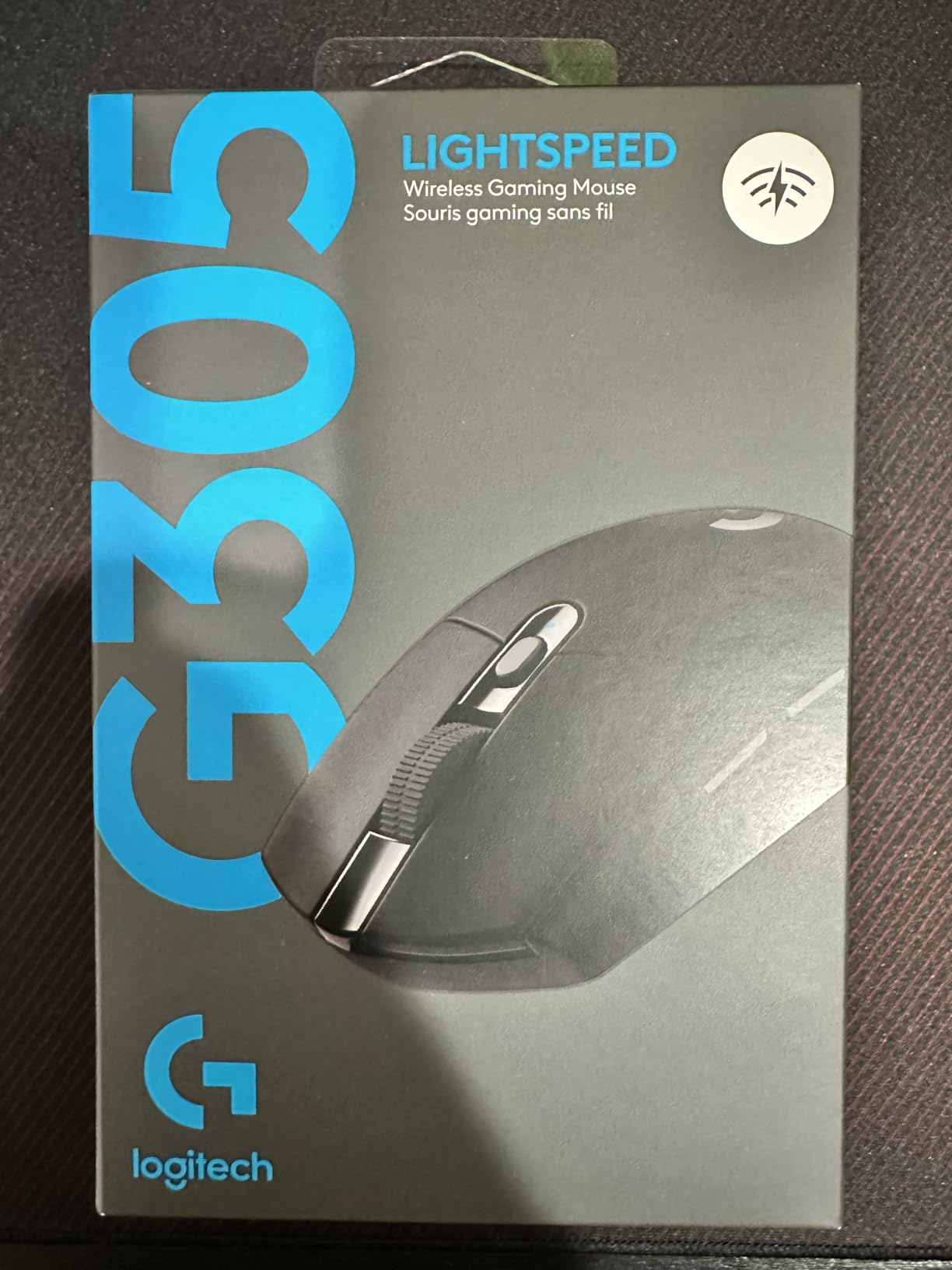 Logitech G305 Lightspeed Wireless Gaming Mouse - Black customer photo 1