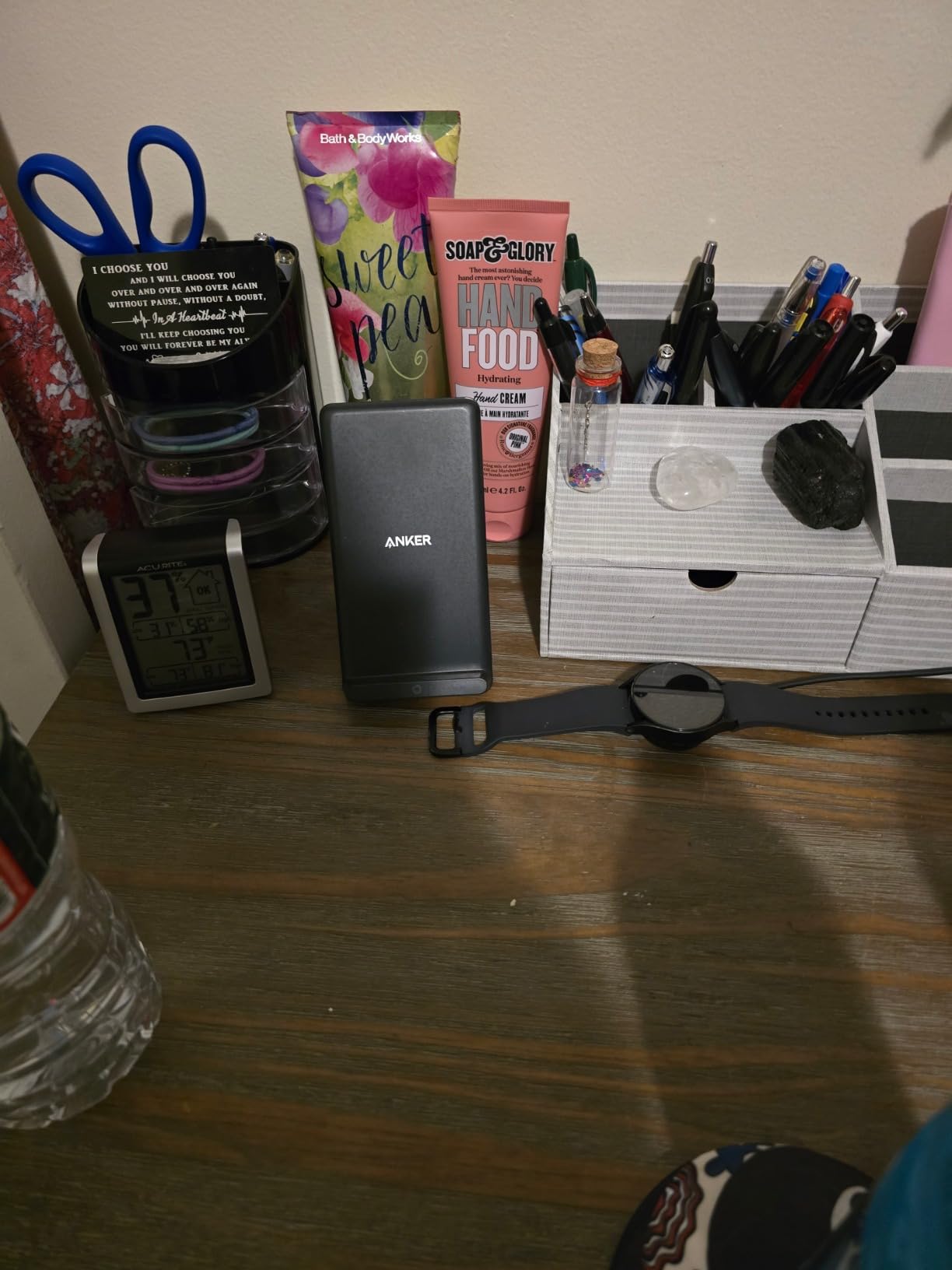 Anker 313 Qi-Certified 10W Max Wireless Charger Stand customer photo 1