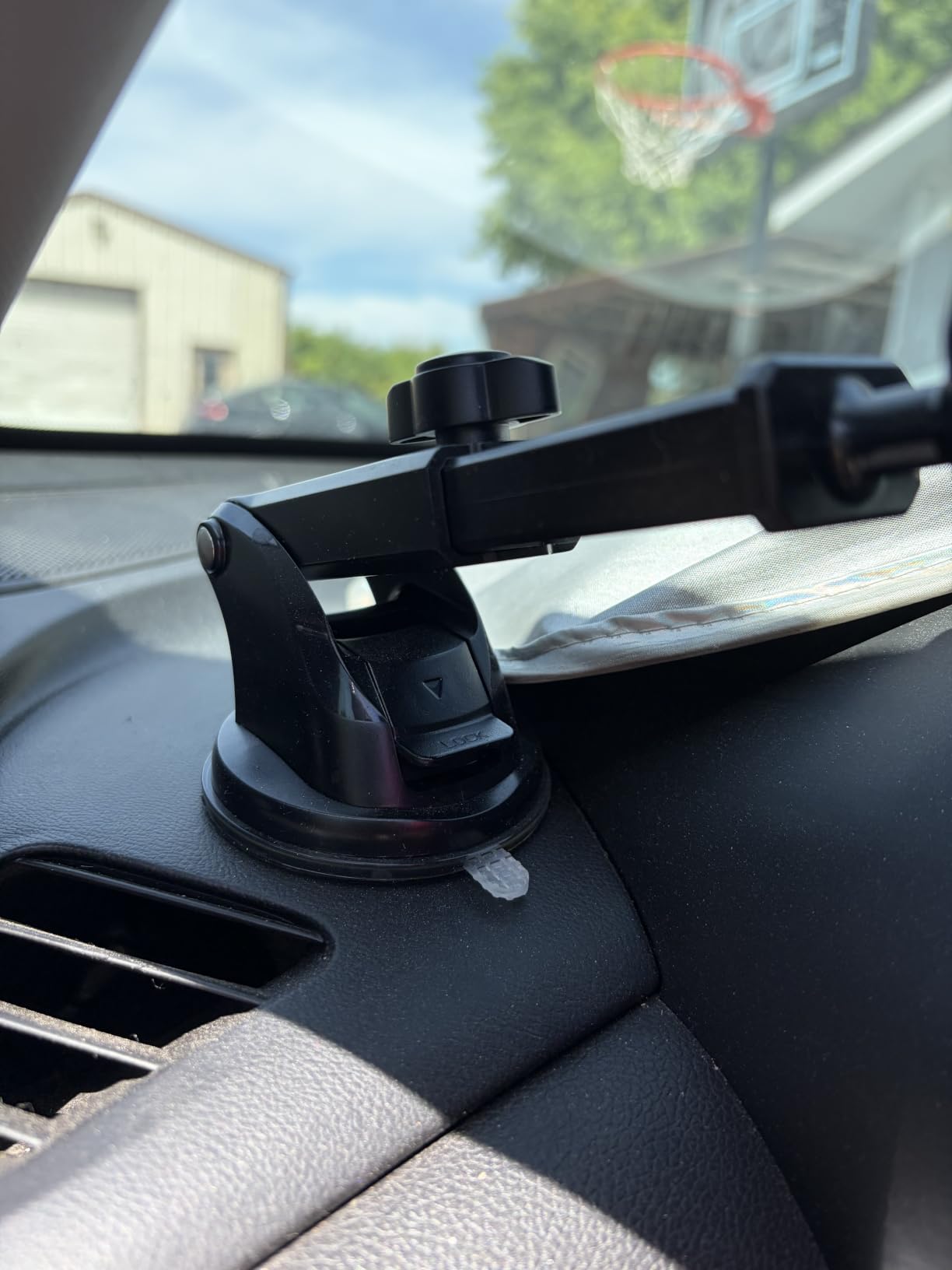 VANMASS【85+LBS Strongest Suction & Military-Grade Ultimate Car Phone Mount | 【Patent & Safety Certs】 Cell Phone Holder for Dash Windshield Vent for iPhone 17 Pro Max Automobile Interior Sets, Ink Black customer photo 1