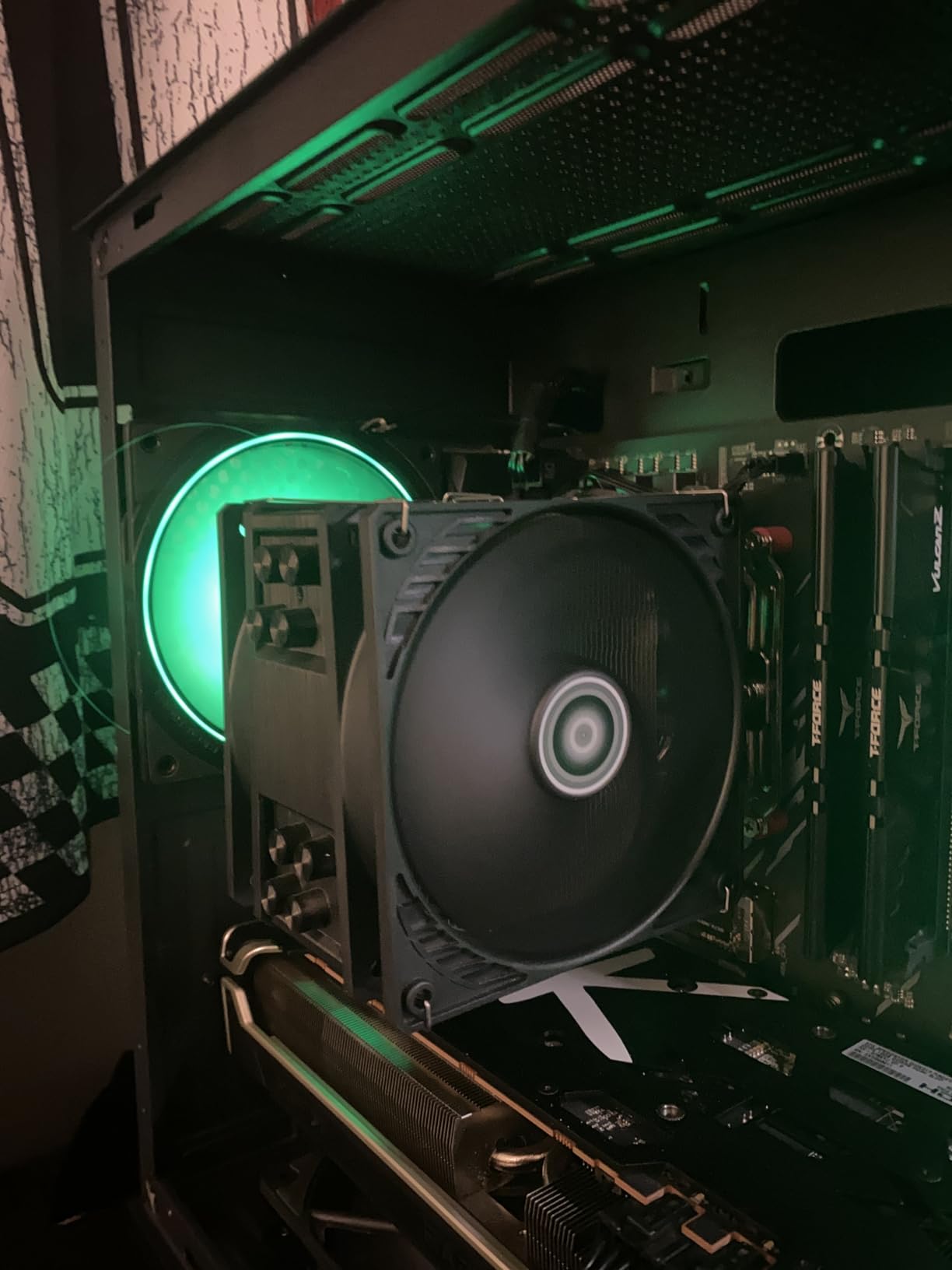 ARCTIC P12 PWM PST - PC Fan, 120mm Fan, PC Case Fan, Pressure-optimised customer photo 1