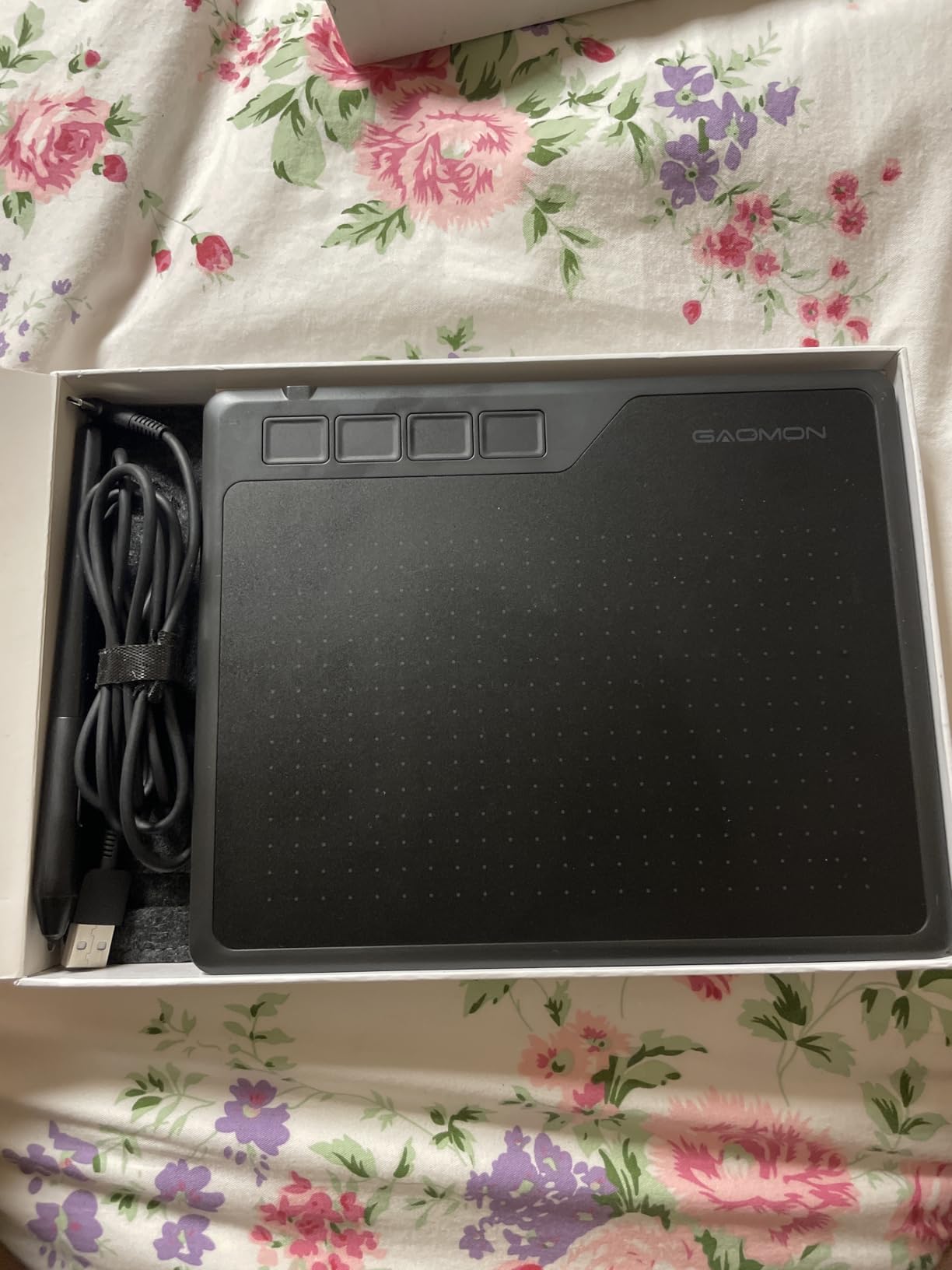 GAOMON M10K Drawing Tablet, 10x6 with Touch Ring, 10 Keys & 8192 Pressure customer photo 1