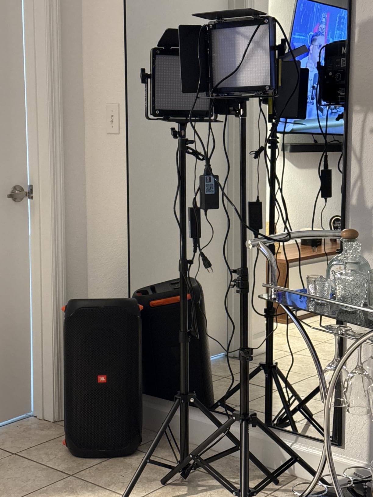 GVM 2 Pack LED Video Lighting Kits with APP Control, Bi-Color Variable 2300K~6800K with Digital Display Brightness of 10~100% for Video Photography, CRI97+ TLCI97 Led Video Light Panel +Barndoor customer photo 2