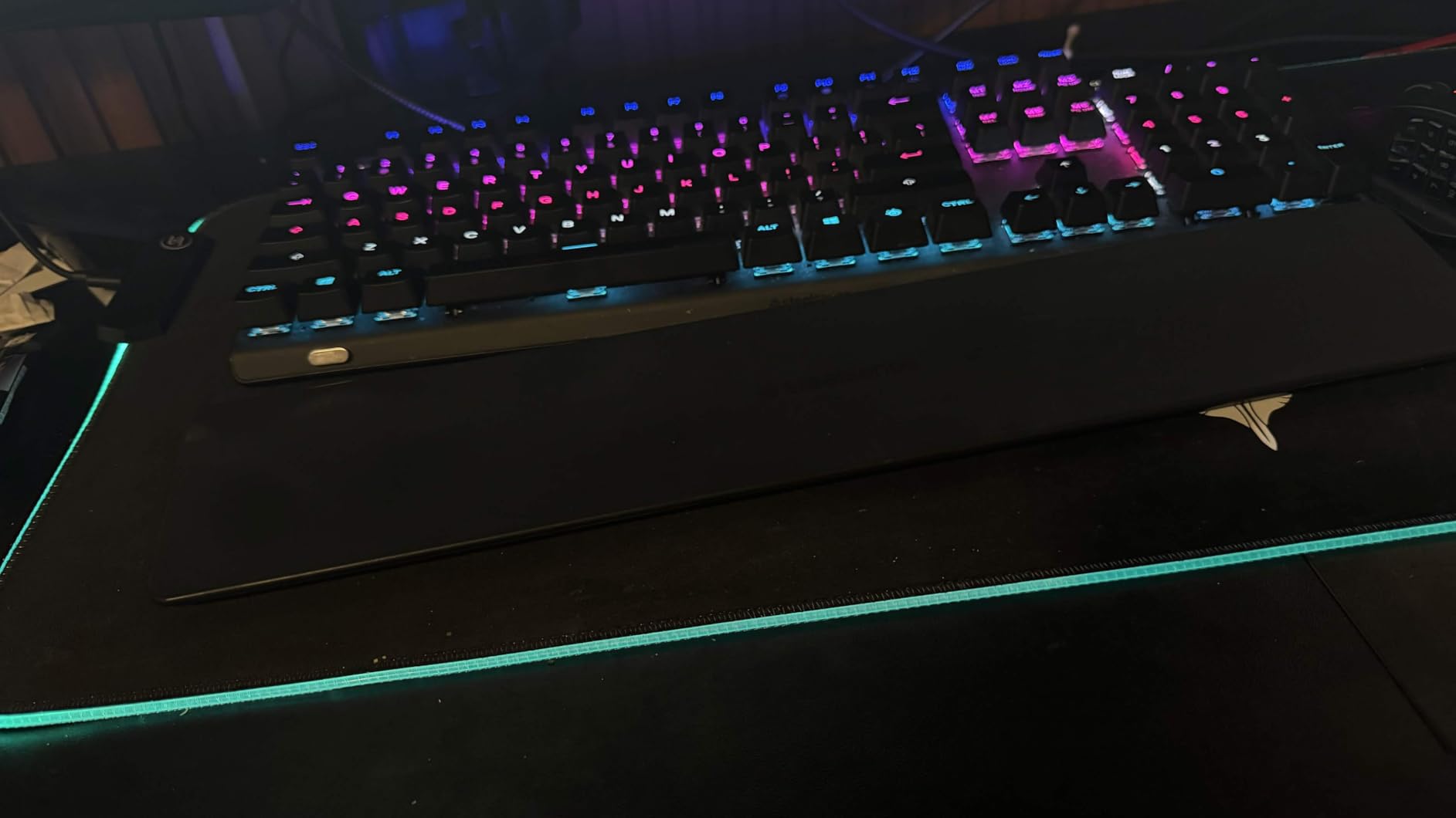 BladeHawks RGB Gaming Mouse Pad Extra Large Extended 31.5x12 Inch-Black customer photo 2