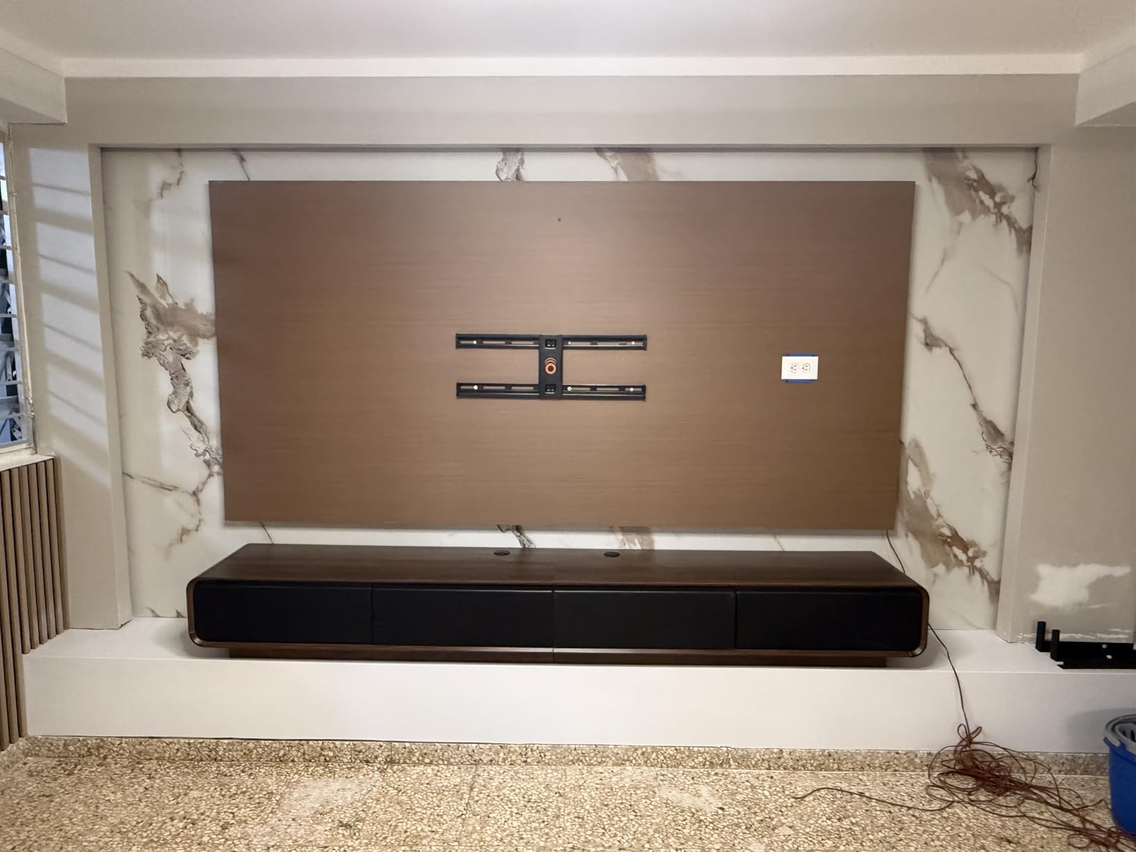 ECHOGEAR Tilting TV Wall Mount for 40” – 90” TVs up to 135lbs, 10 deg Tilt customer photo 2