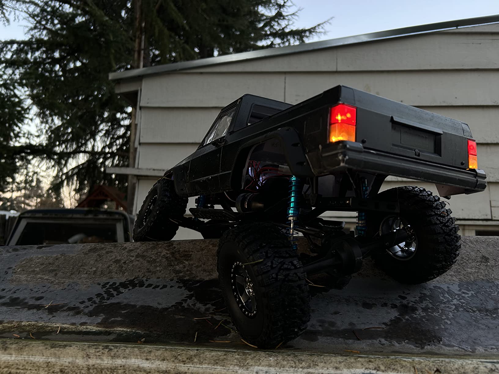 Cheerwing 1:10 Scale Rock Crawler 4WD Off-Road Remote Control Truck customer photo 2