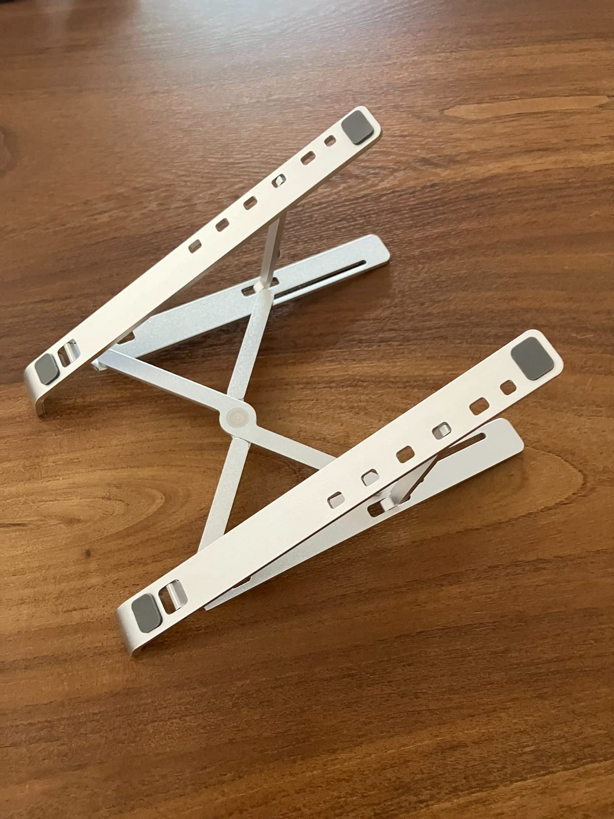ivoler Laptop Stand, Laptop Holder Riser Computer Tablet Stand,Silver customer photo 2