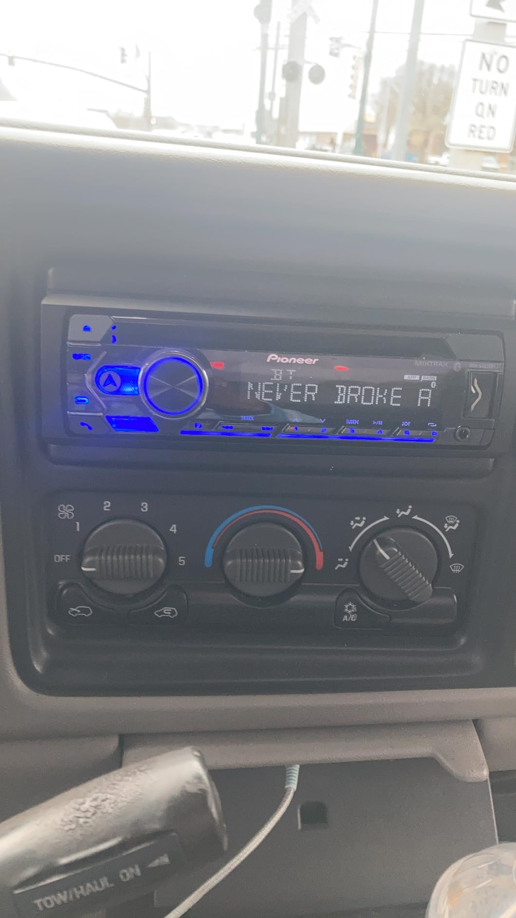 Pioneer DEH-S4220BT 1-Din CD Car Stereo with Bluetooth USB/AUX customer photo 1