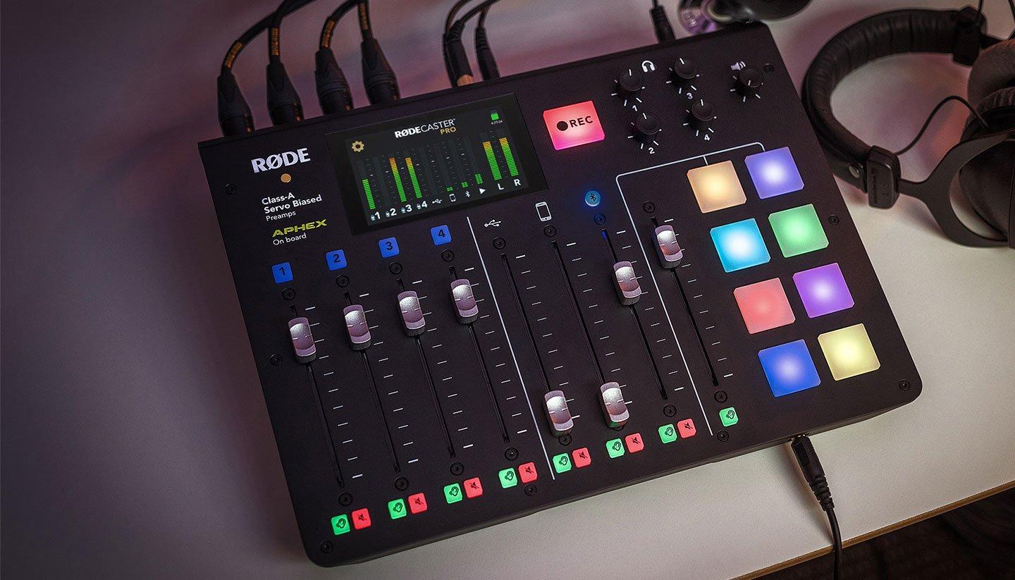 Zoom LiveTrak L-8 Battery Powered Mixer/Recorder for Musicians & Podcasters | 8-channel digital mixer with 12-in/4-out USB interface and 6 sound pads for podcasting, music and live streaming customer photo 1