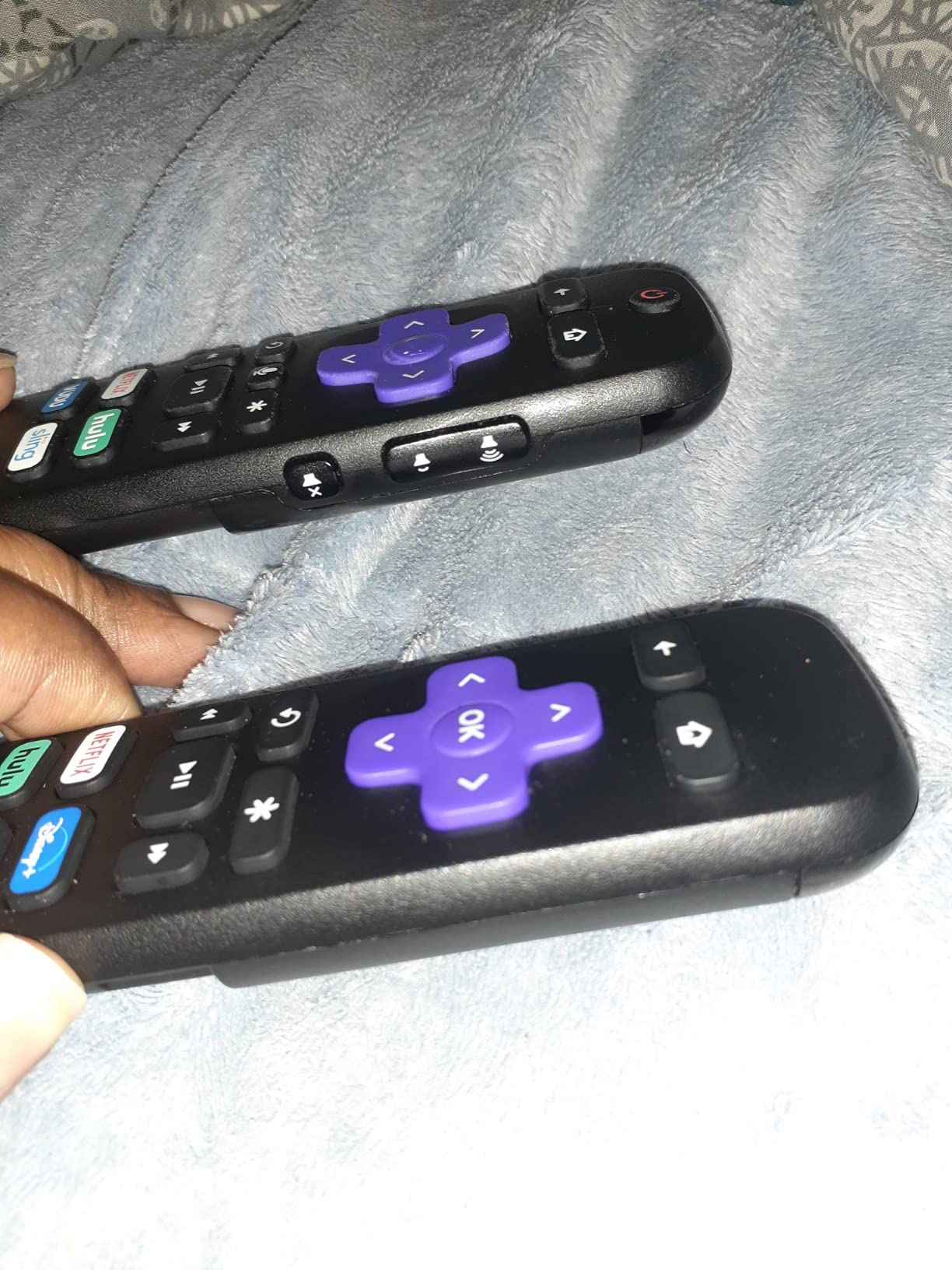 Roku Express HD Streaming Media Player, Black (Renewed) customer photo 2