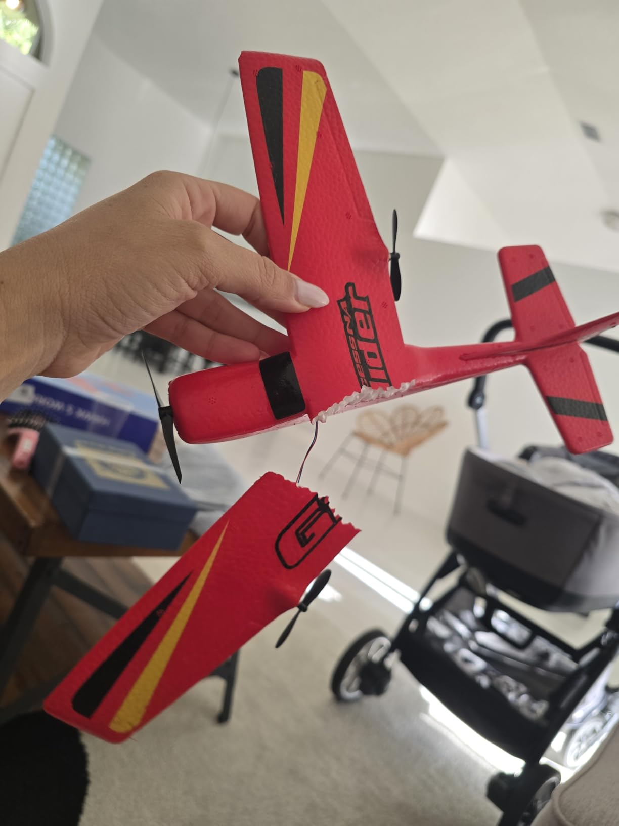 HAWK'S WORK 2 CH RC Airplane, RC Plane Ready to Fly, 2.4GHz Remote Control Airplane, Easy to Fly RC Glider for Kids & Beginners (Red) customer photo 1