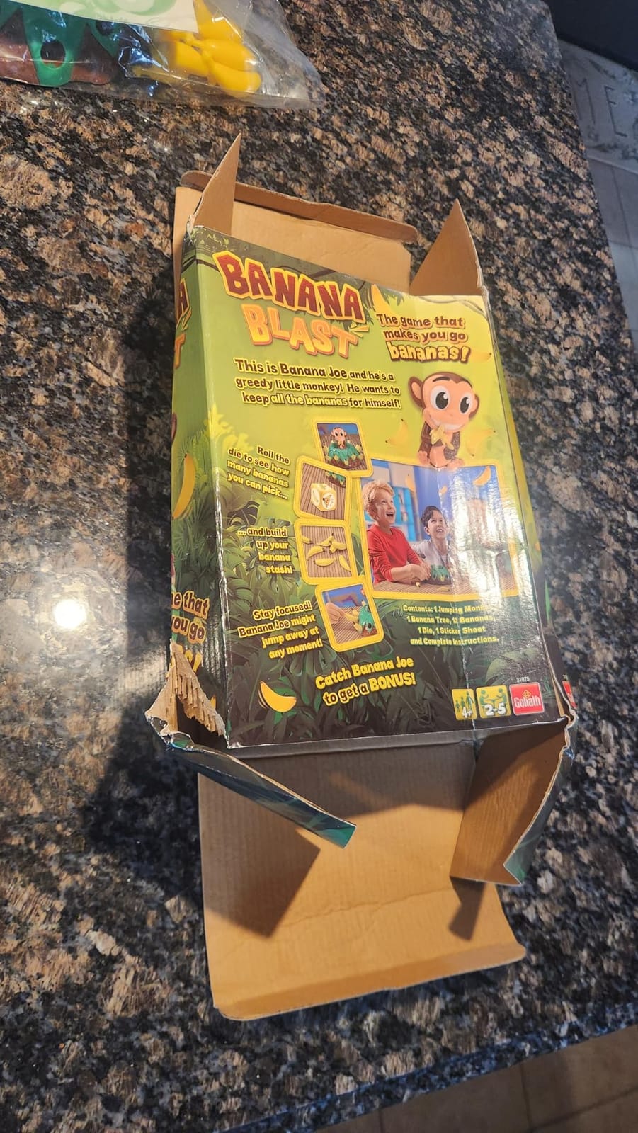 Goliath Banana Blast - Pull The Bananas Until The Monkey Jumps Game - Includes a Fun Colorful 24pc Puzzle by Goliath , Green customer photo 1
