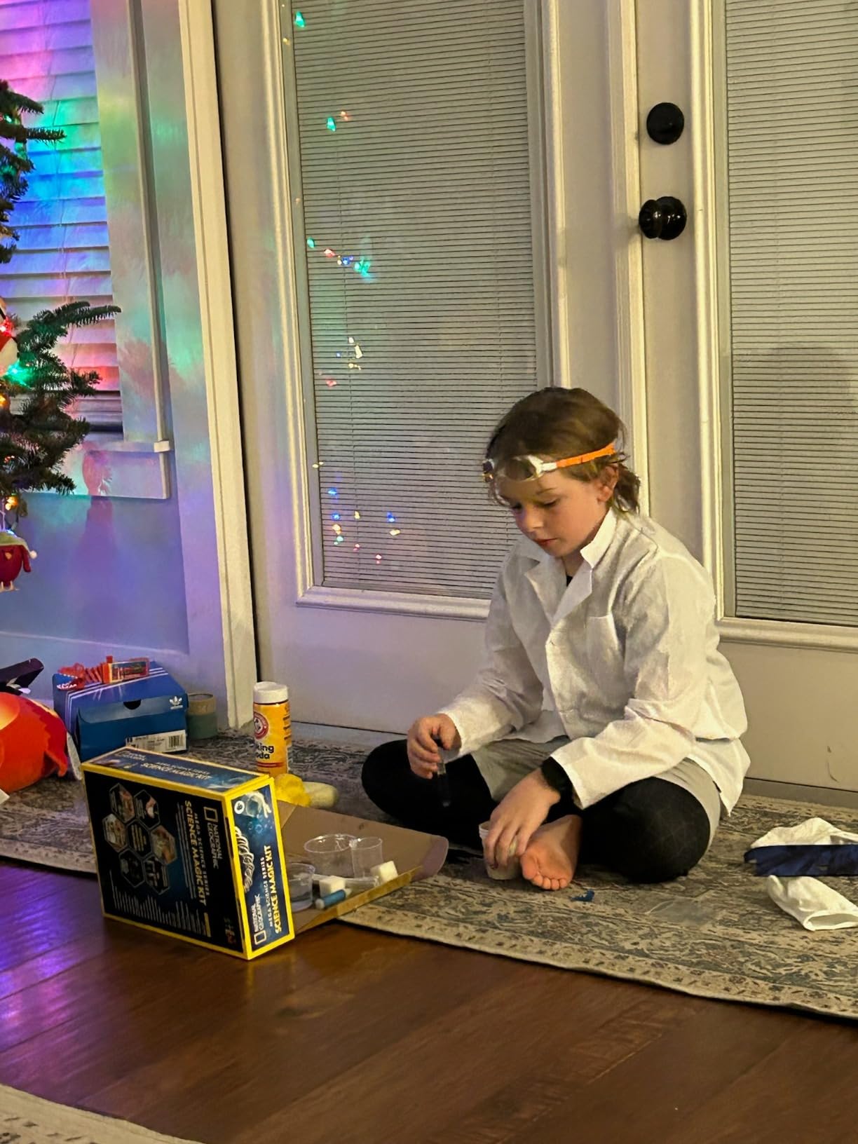 National Geographic Science Magic Kit with 100+ Experiments for Kids 8-12 customer photo 1