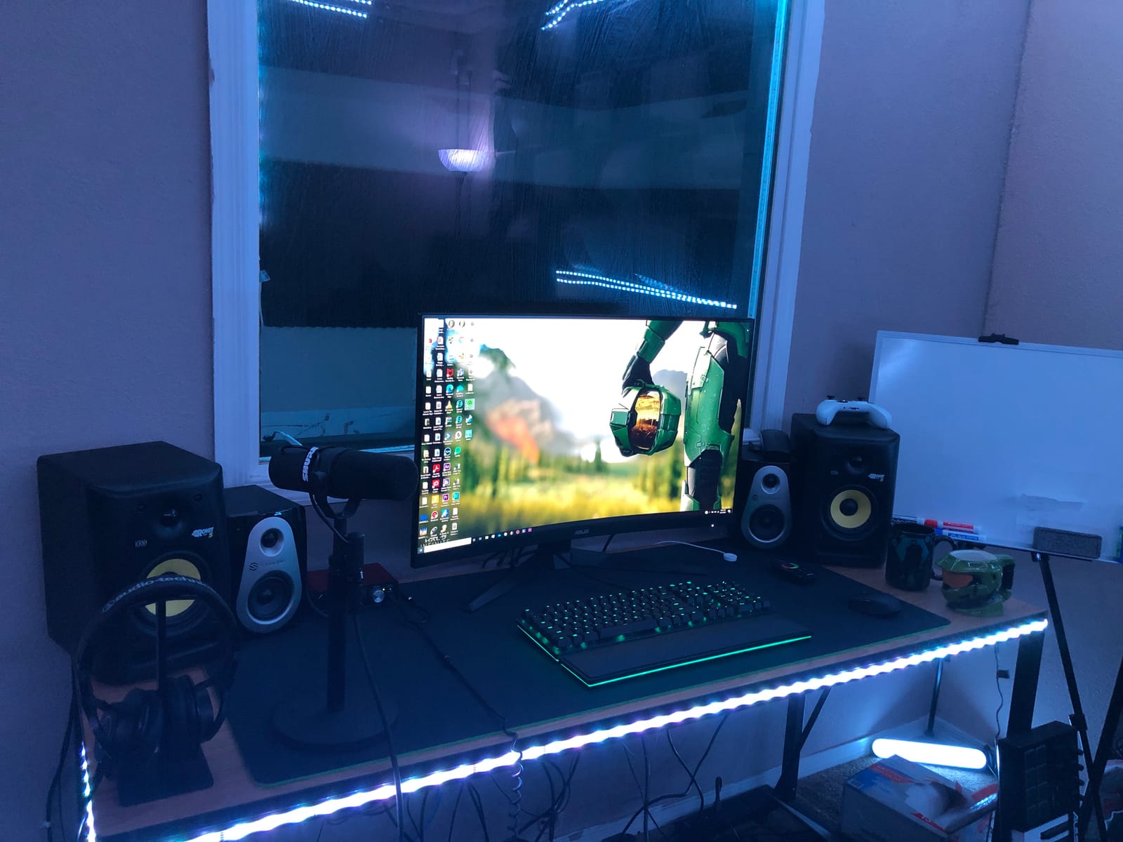 ASUS TUF 32 Inch Curved Gaming Monitor - QHD (2560 x 1440), 165Hz (Supports 144Hz), 1ms, Extreme Low Motion Blur, Speaker, FreeSync Premium, VESA Mountable, DisplayPort, HDMI - VG32VQ1B customer photo 2