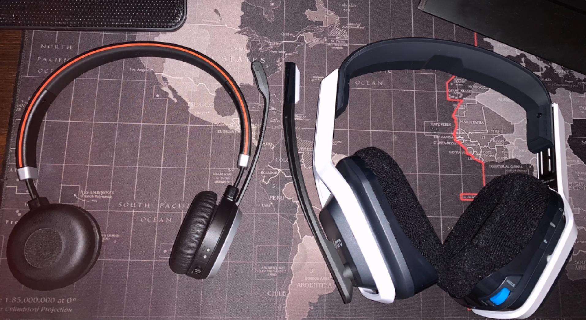 ASTRO Gaming Logitech G A20 Gen 2 Wireless Headset PlayStation - White/Blue customer photo 2