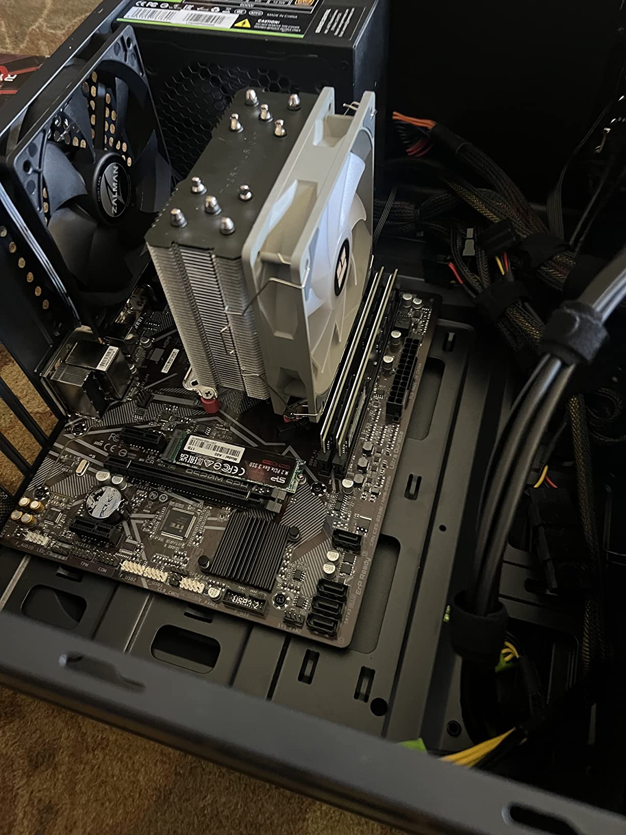 Gigabyte A520M S2H (AMD Ryzen AM4/MicroATX/4+3 Phases Digital PWM/Gigabyte Gaming GbE LAN/NVMe PCIe 3.0 x4 M.2/3 Display Interfaces/Q-Flash Plus/RGB Fusion 2.0/Motherboard) customer photo 1