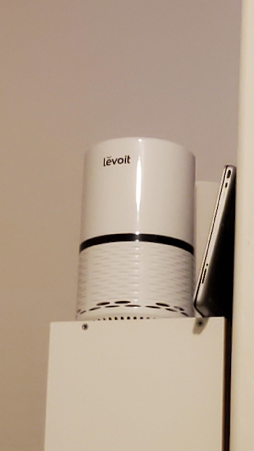 Levoit Air Purifier for Home Pets Bedroom Dorm Room, Smart & Voice Control | AHAM VERIFIDE, 3-in-1 Filter With HEPA Sleep Mode, for Pollen, Pollutants, Smoke, Dander, Dust, Pet Hair, Core 200S-P, White customer photo 1