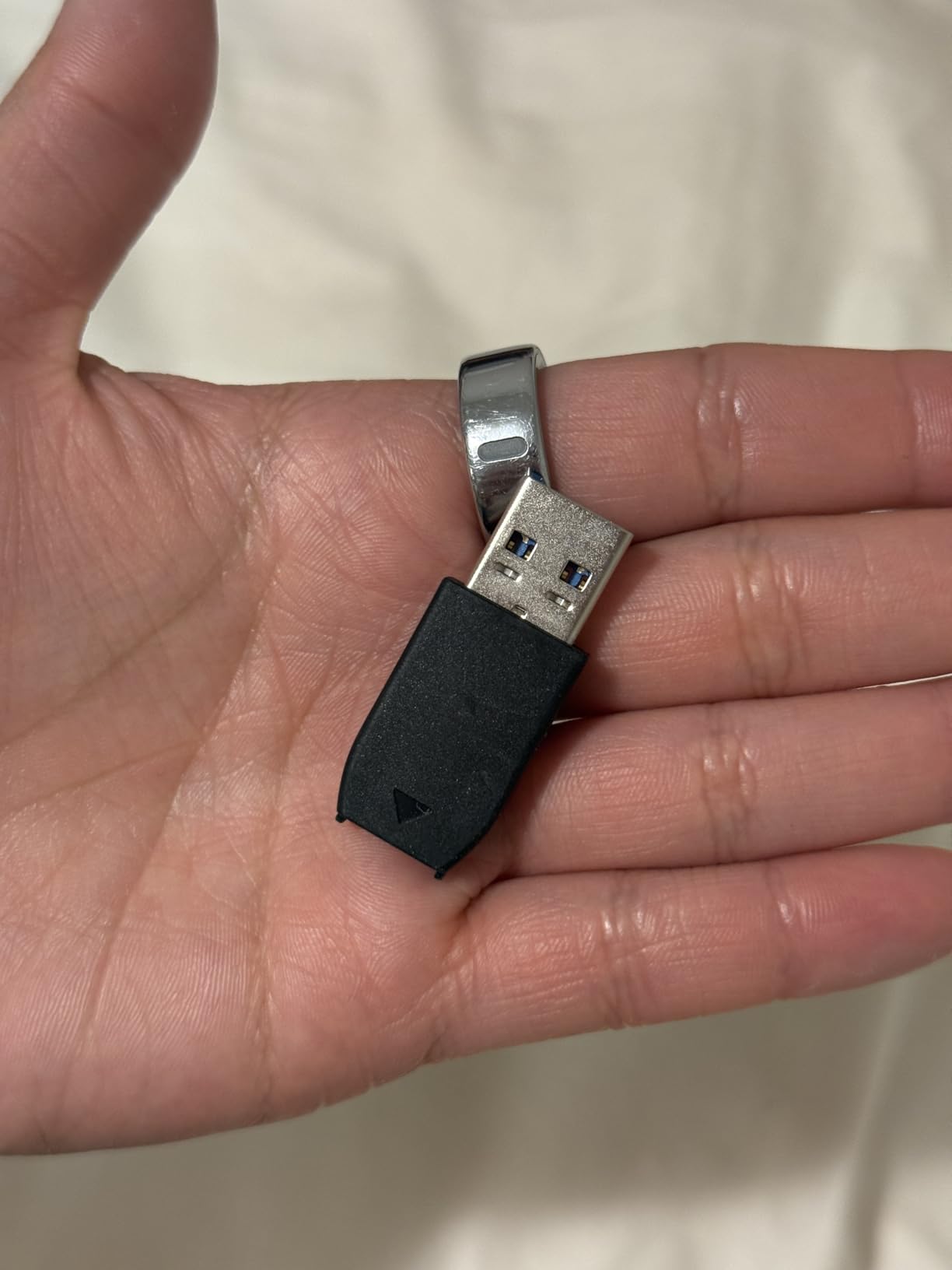 SANDISK 2TB Extreme Portable SSD (Old Model) - Up to 1050MB/s, USB-C, USB 3.2 Gen 2, IP65 Water and Dust Resistance, Updated Firmware - External Solid State Drive - SDSSDE61-2T00-G25 customer photo 1