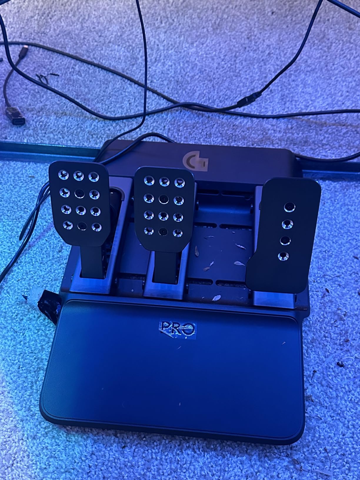 Logitech G PRO Racing Pedals Simulator with 100kg Load Cell Brake customer photo 2