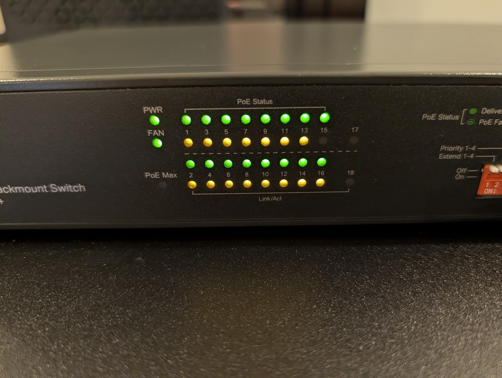TP-Link TL-SG1428PE, 24 Port Gigabit Easy Smart Managed PoE+ Switch | 24 PoE+ Ports 250W, 2 SFP Slots, Auto Recovery, QoS, VLAN, IGMP, LAG customer photo 2