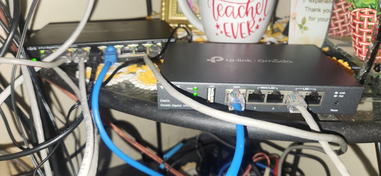 TP-Link ER605 V2, Wired Gigabit VPN Router customer photo 1