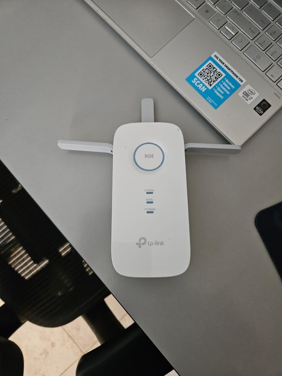 TP-Link AC1900 WiFi Range Extender RE550 | Dual-Band Wireless Repeater Amplifier w/Gigabit Ethernet Port | Up to 2200 Sq. Ft., 32 Devices | Internet Signal Booster | APP Setup | EasyMesh Compatible customer photo 1