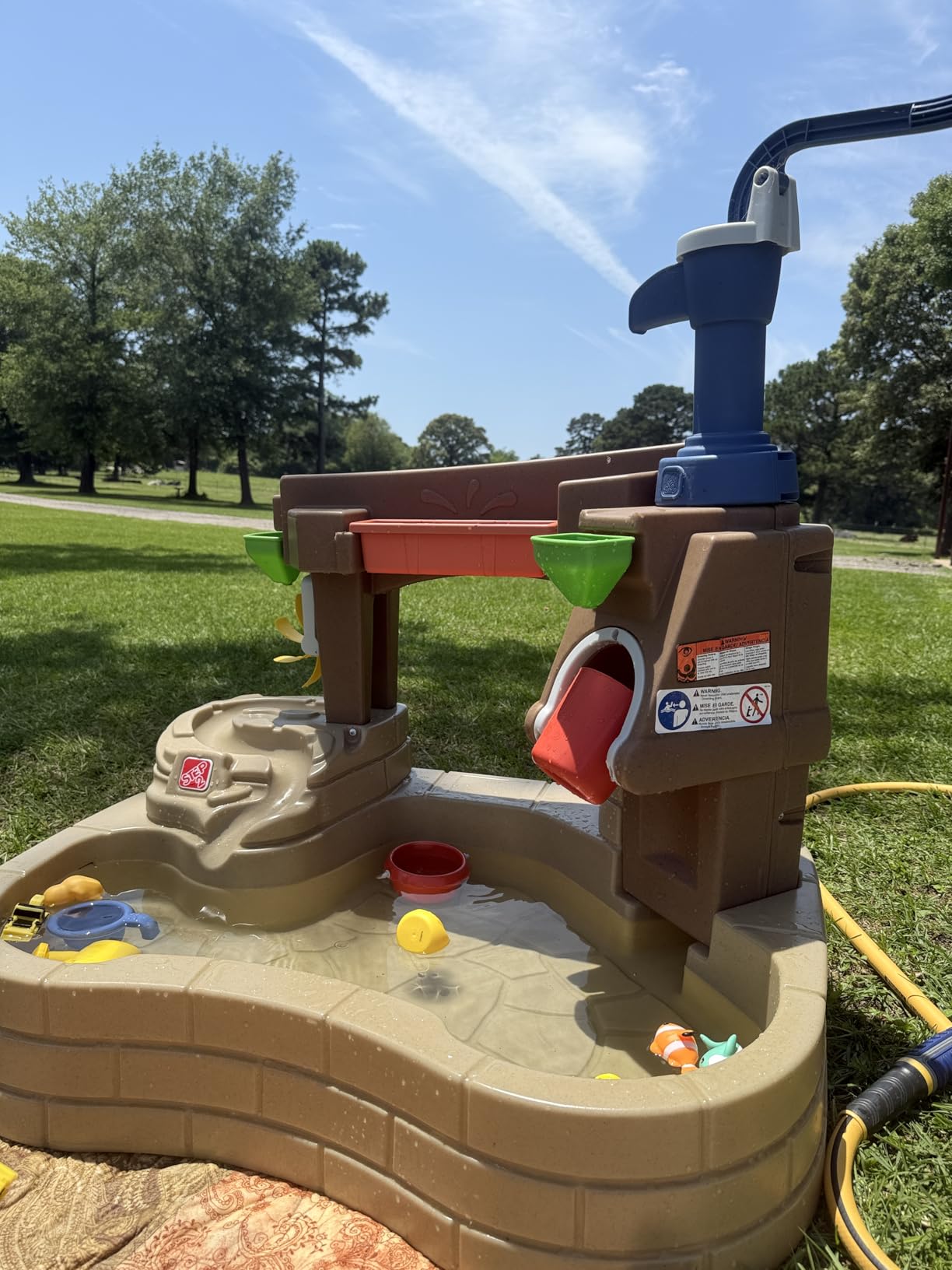 Step 2 Pump & Splash Discovery Pond Water Table, Kids Water Sensory Activity Pool, Summer Outdoor Toys, 10 Piece Toy Accessories, For Toddlers 2+ Years Old customer photo 2