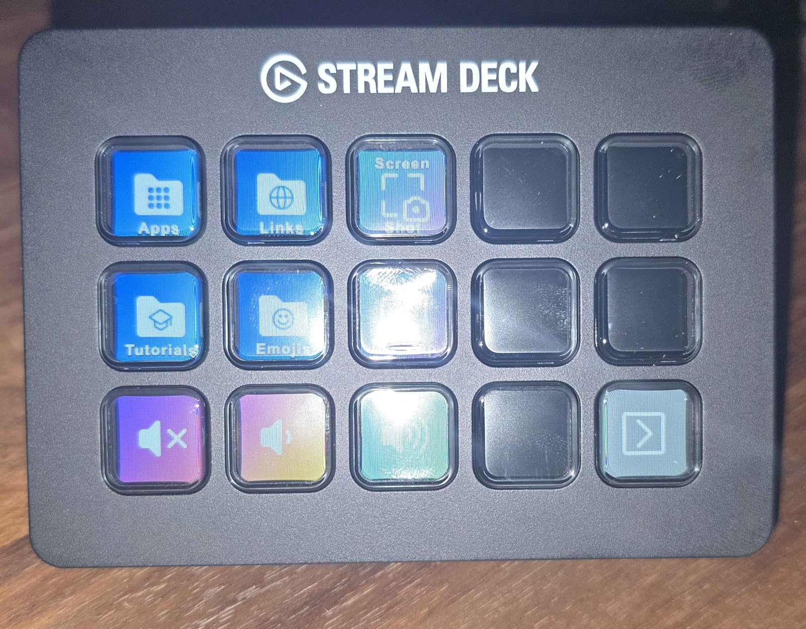 Elgato Stream Deck MK.2 Studio Controller, 15 Macro Keys customer photo 2