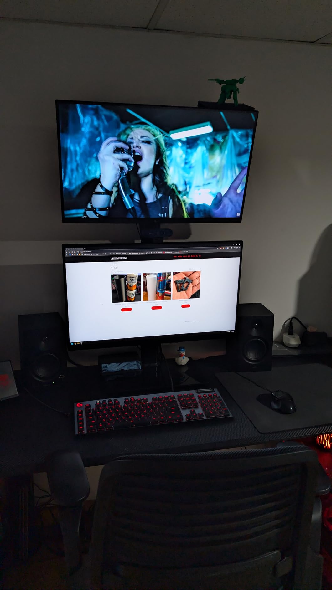 Edifier MR4 Power Studio Monitor Speakers, 4 inch Active Near-Field Speaker customer photo 1