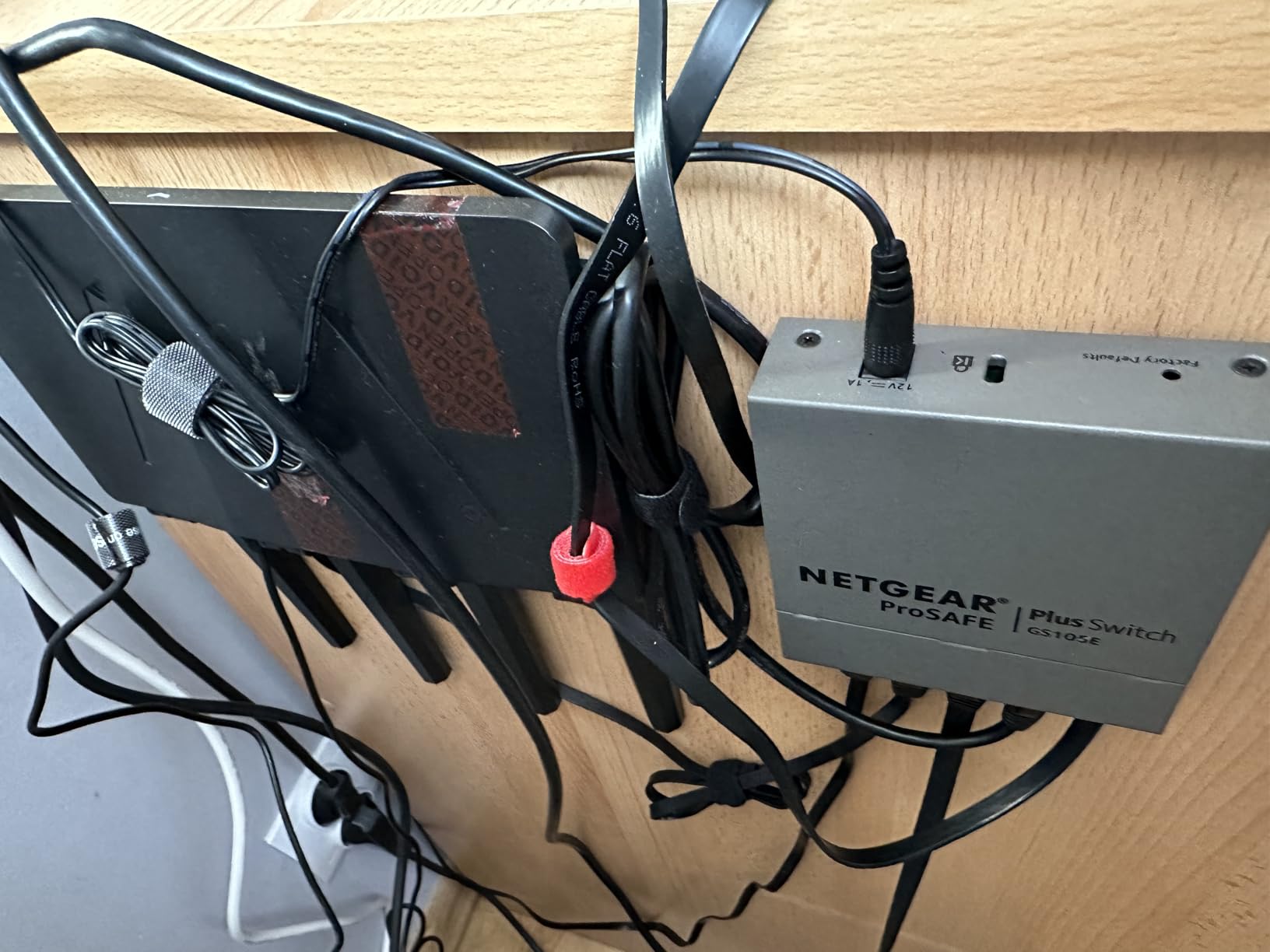 GL.iNet GL-AX1800(Flint) WiFi 6 Router -Dual Band Gigabit Wireless Internet Router | 5 x 1G Ethernet Ports | Up to 120 Devices | OpenVpn&WireGuard customer photo 2