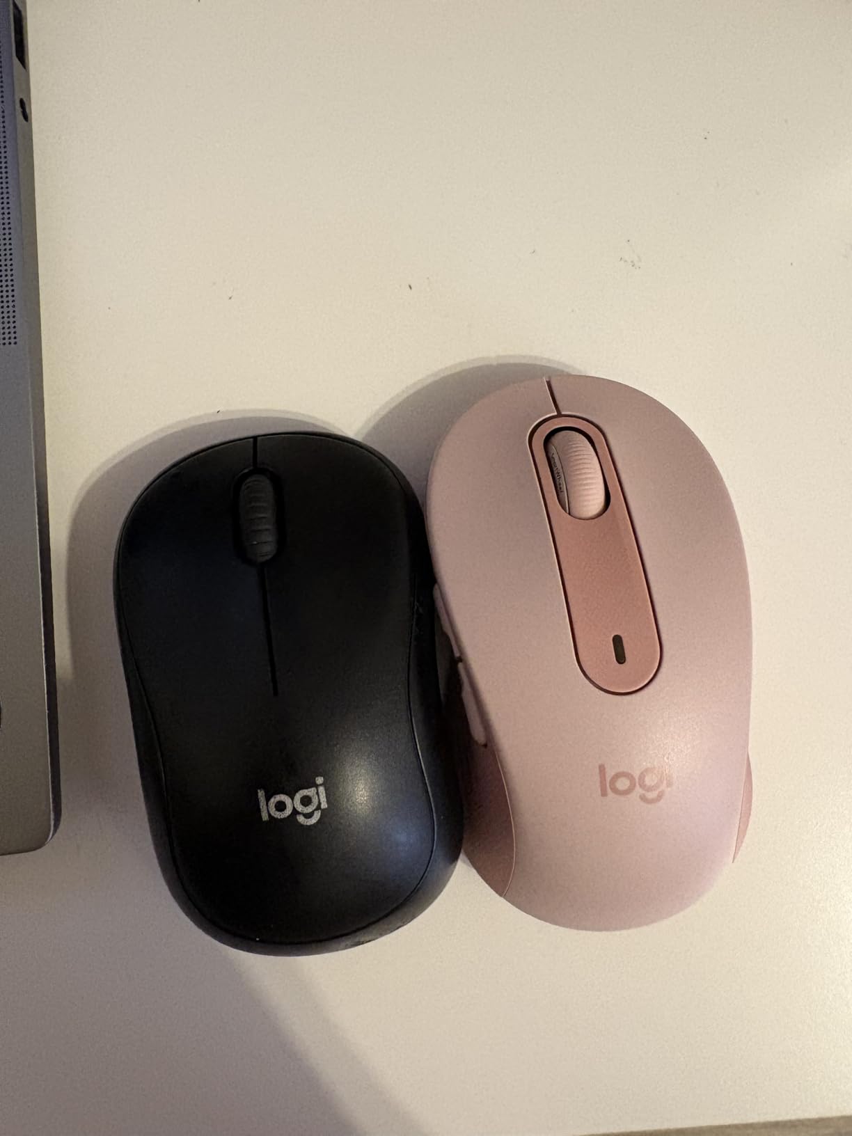 Logitech Signature M650 L Full Size Wireless Mouse Large Sized - Black customer photo 2