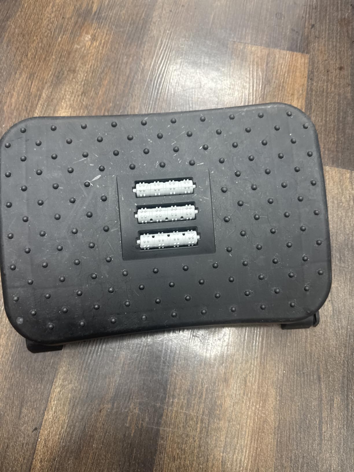 Under Desk Footrest,Ergonomic Footrest with Massage Rollers for Home Office | Ergonomic foot support with massage rollers,reduces leg pressure, stable 120 lbs capacity,ideal for office,home,computer desk customer photo 1