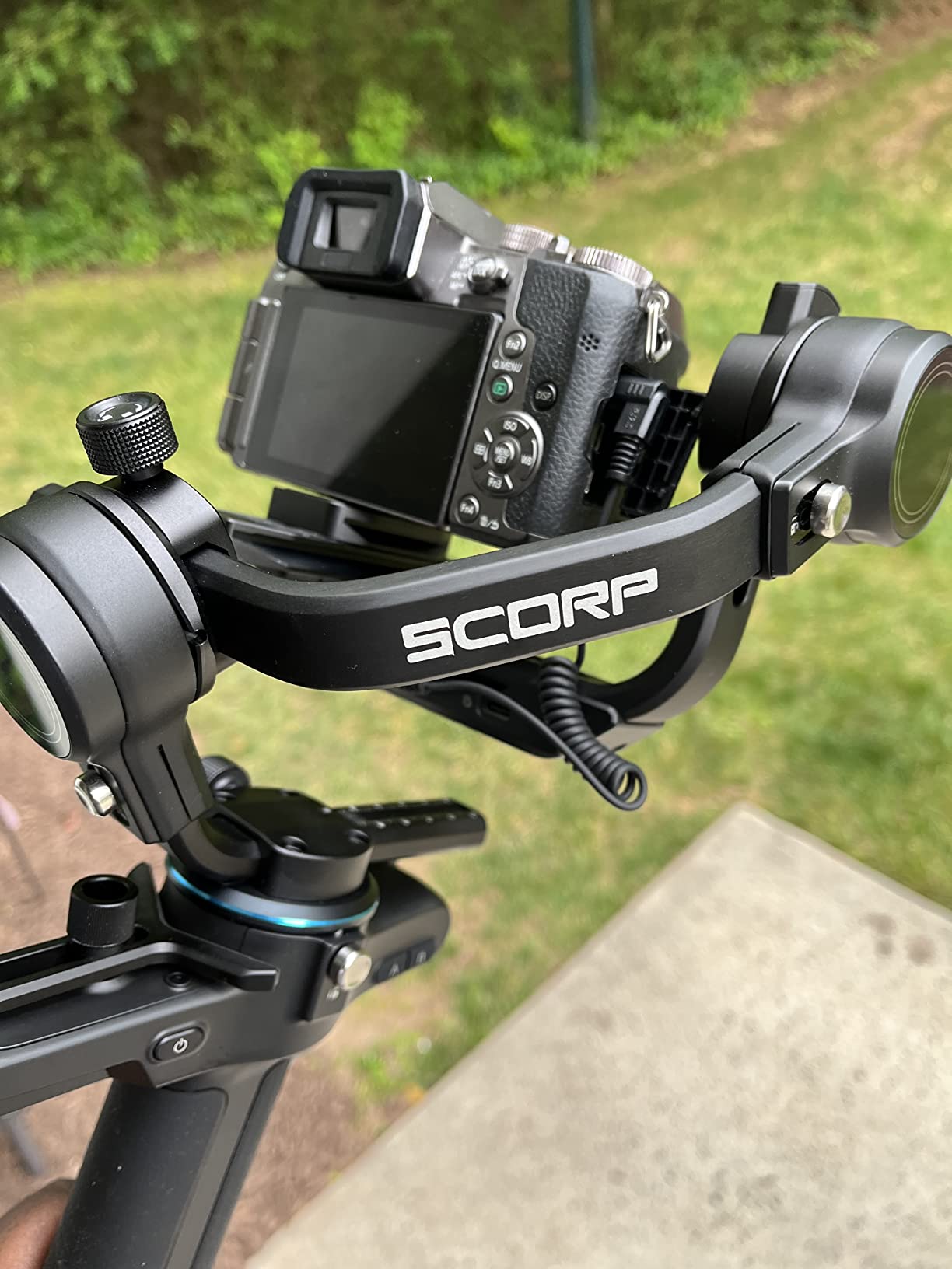 FeiyuTech SCORP-C Gimbal Stabilizer for Cameras DSLR and Mirrorless Camera, 3-Axis Camera Gimbal, 5.5lbs Payload, for Sony α7Ⅳ A6300/A6400 A7S3 a9/a7 for Canon 5D3/80D for Nikon D7500/Z5/Z6 II customer photo 2