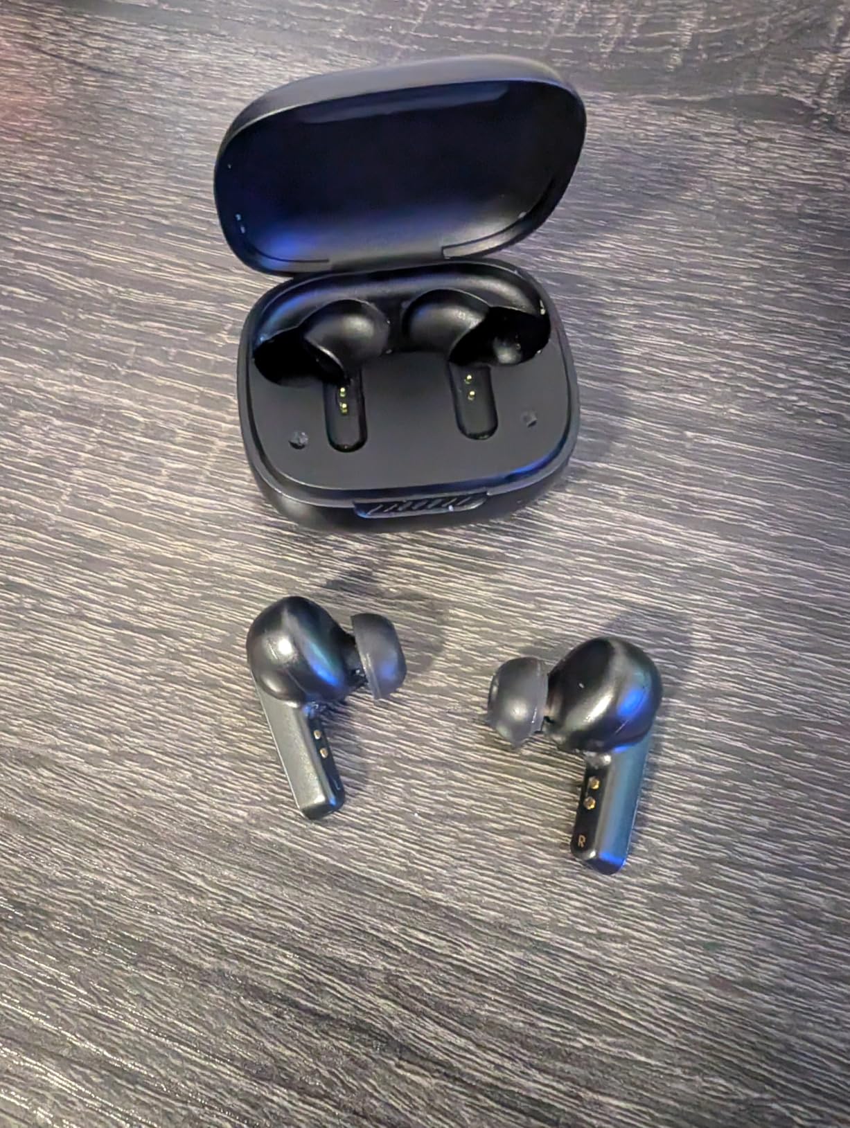 JBL Live Pro 2 TWS - Noise Cancelling Earbuds - Silver customer photo 2