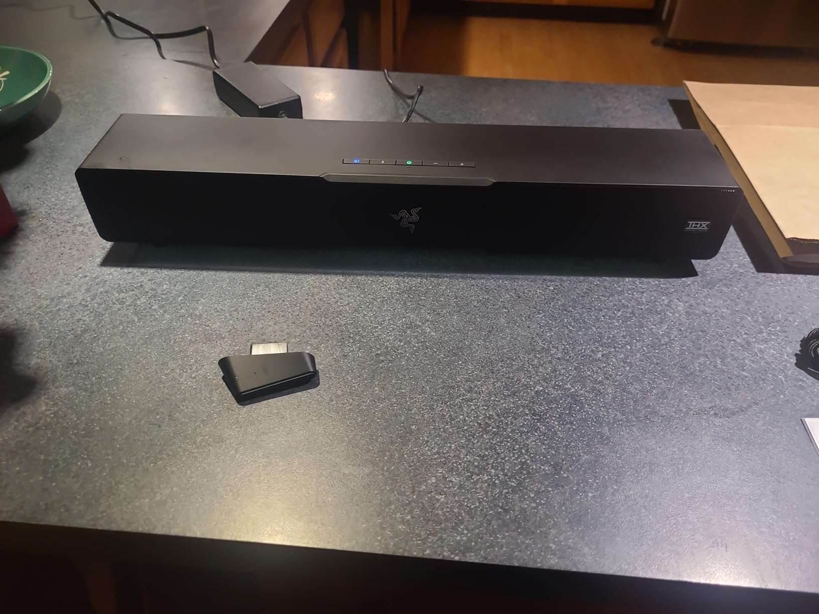 Razer Leviathan V2, Multi-Driver PC Gaming Soundbar w/Subwoofer, Black customer photo 2