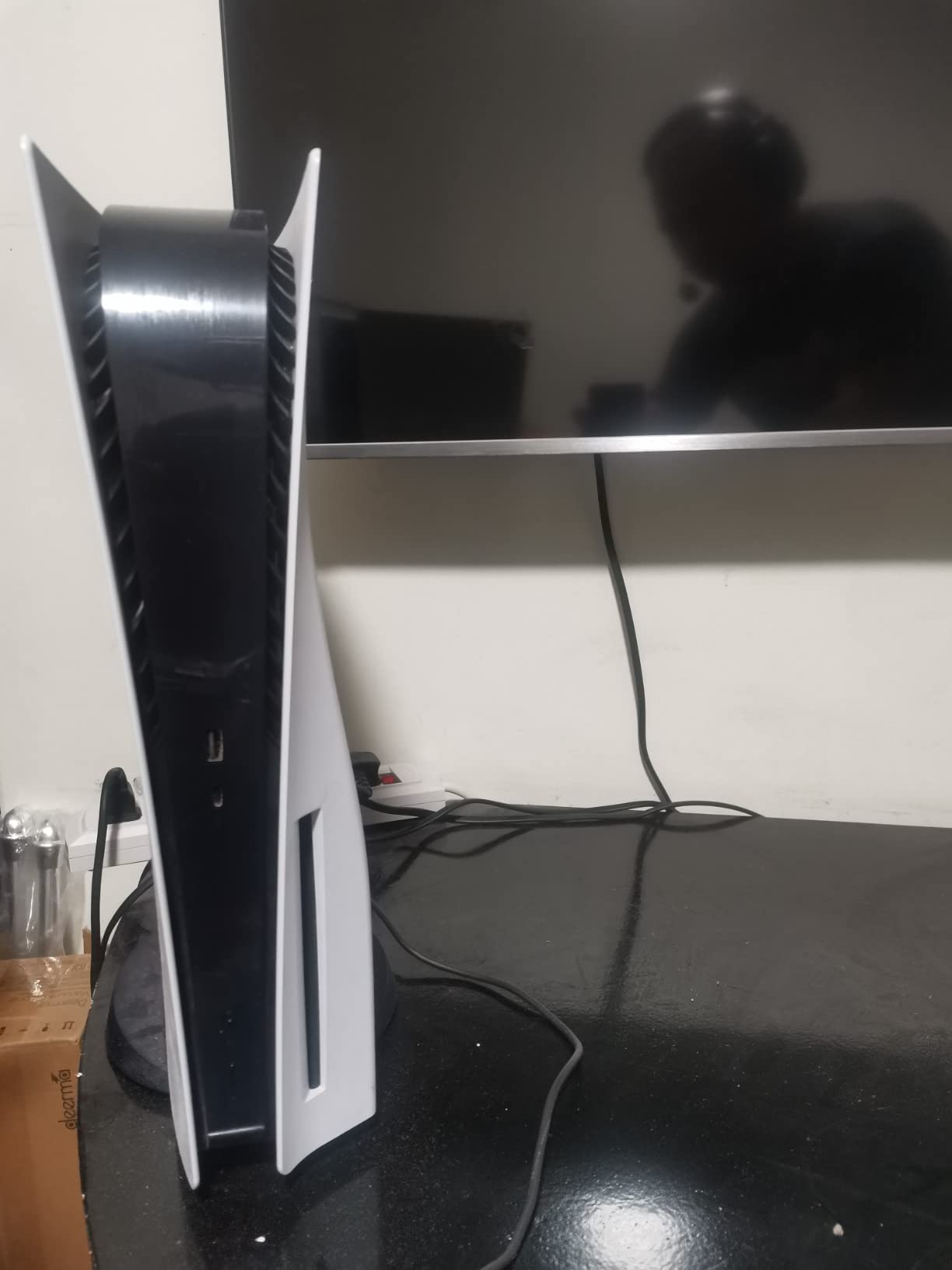 OIVO PS5 Horizontal Stand and Cooling Station with 3-Level Cooling Fan, Dual PS5 Controller Charger for PlayStation 5 Controller, Horizontal PS 5 Cooling Stand(Not for PS 5 Slim/Pro) customer photo 1
