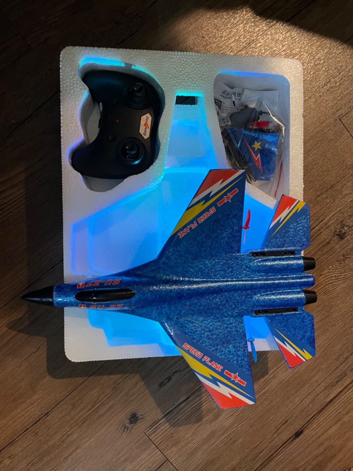 SU27 RC Fighter Plane Beginner Friendly RC Airplane 6-Axis Auto-Stabilizer Remote Control Glider Aircraft Ready to Fly Crash Resistant 2 Batteries customer photo 2